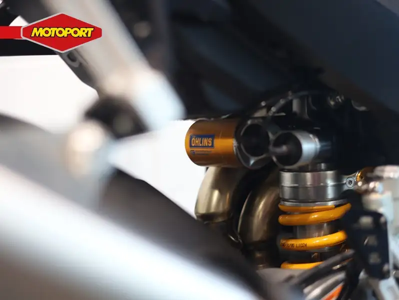 Aprilia Tuono - foto 5