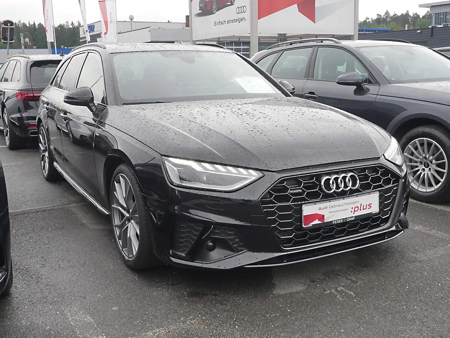 Audi A4 Avant 40 TFSI qu S Line Pano,R-Kamera,B&O,AHK Schwarz - 2
