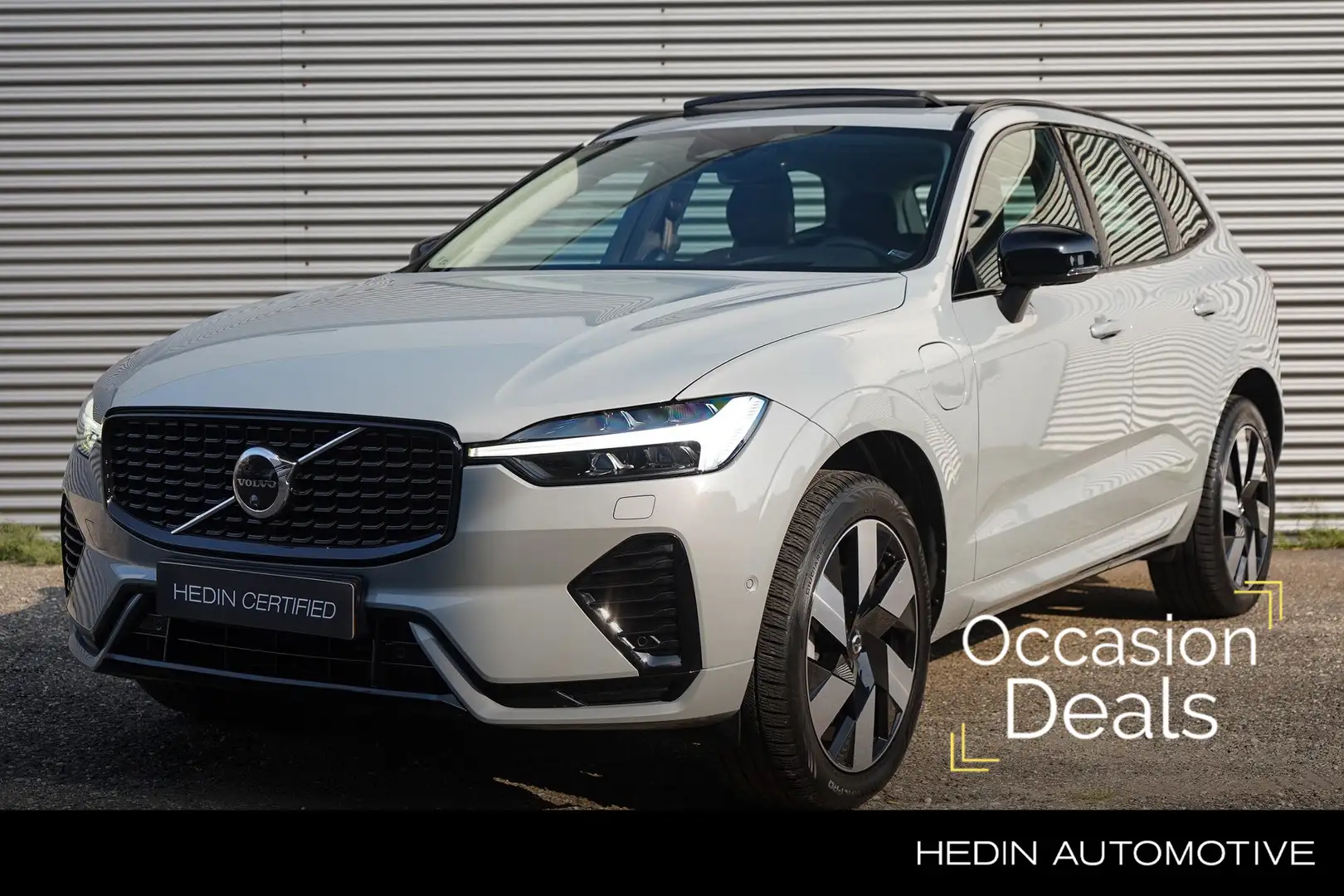 Volvo XC60 T6 Plug-in hybrid AWD Ultra Dark | 2250 kg Trekgew Grau - 1