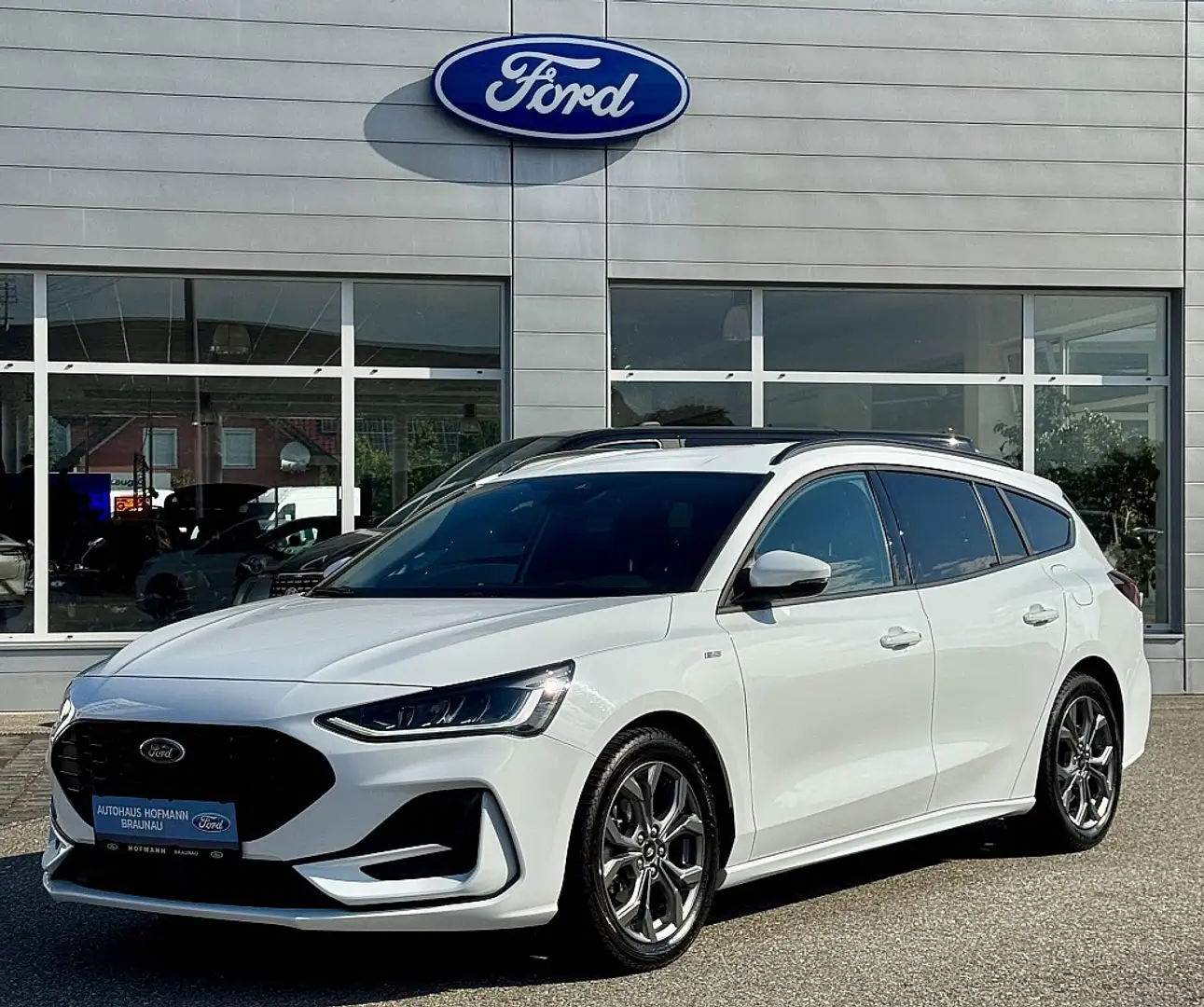 Ford Focus Traveller 1,0 EcoBoost Hybrid ST-Line Blanc - 1
