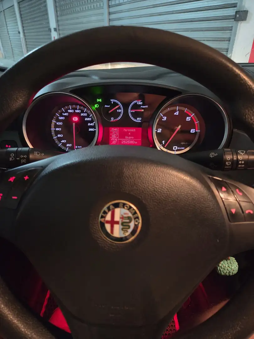 Alfa Romeo Giulietta 1.6 jtdm Progression 120cv - 2