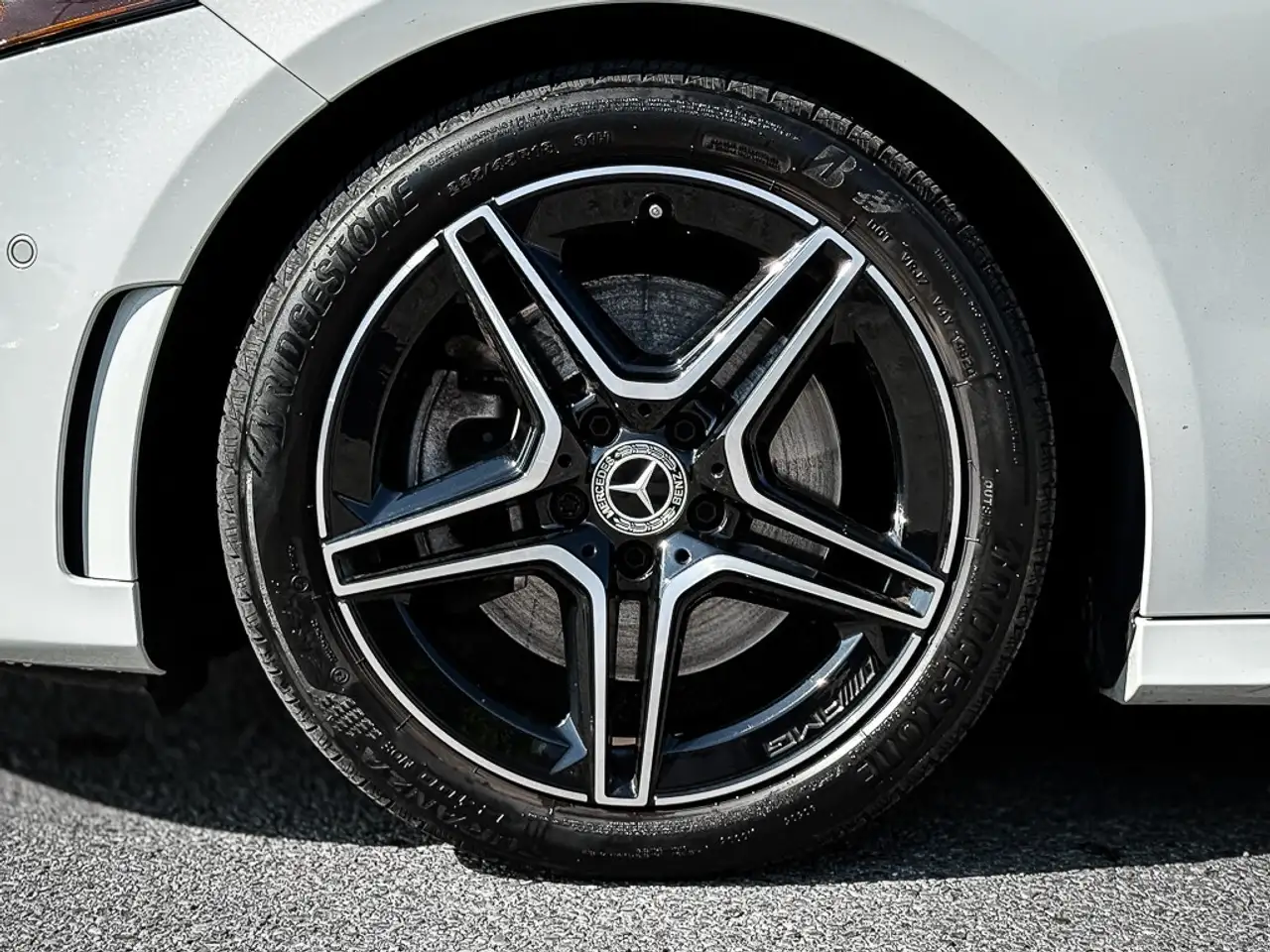 Mercedes-Benz A-Class снимка Mercedes-Benz A-Class