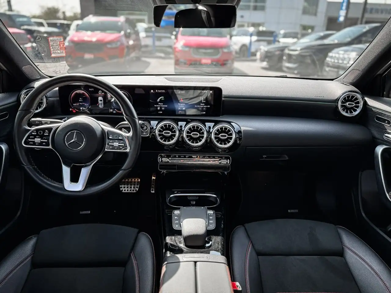 Mercedes-Benz A-Class снимка Mercedes-Benz A-Class