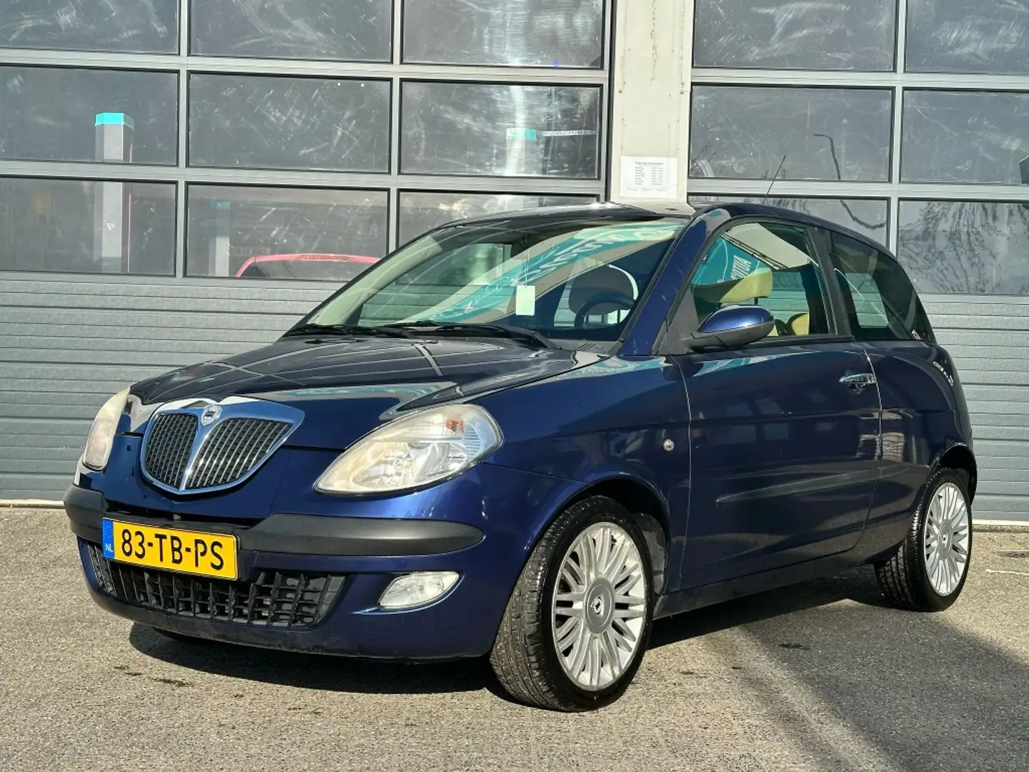 Lancia Ypsilon 1.4-16V Platino Panoramadak Синій - 2