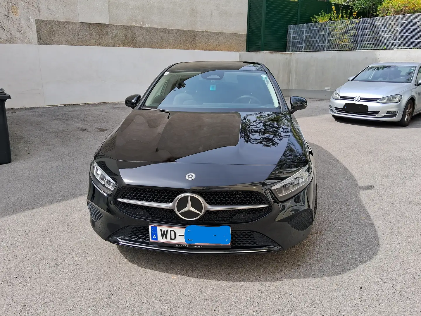 Mercedes-Benz A 180 KompactLimousine ÖsterreichEdition Nova Befreit Schwarz - 1