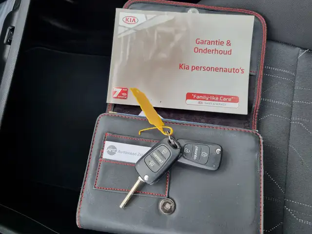 Kia Picanto view 8