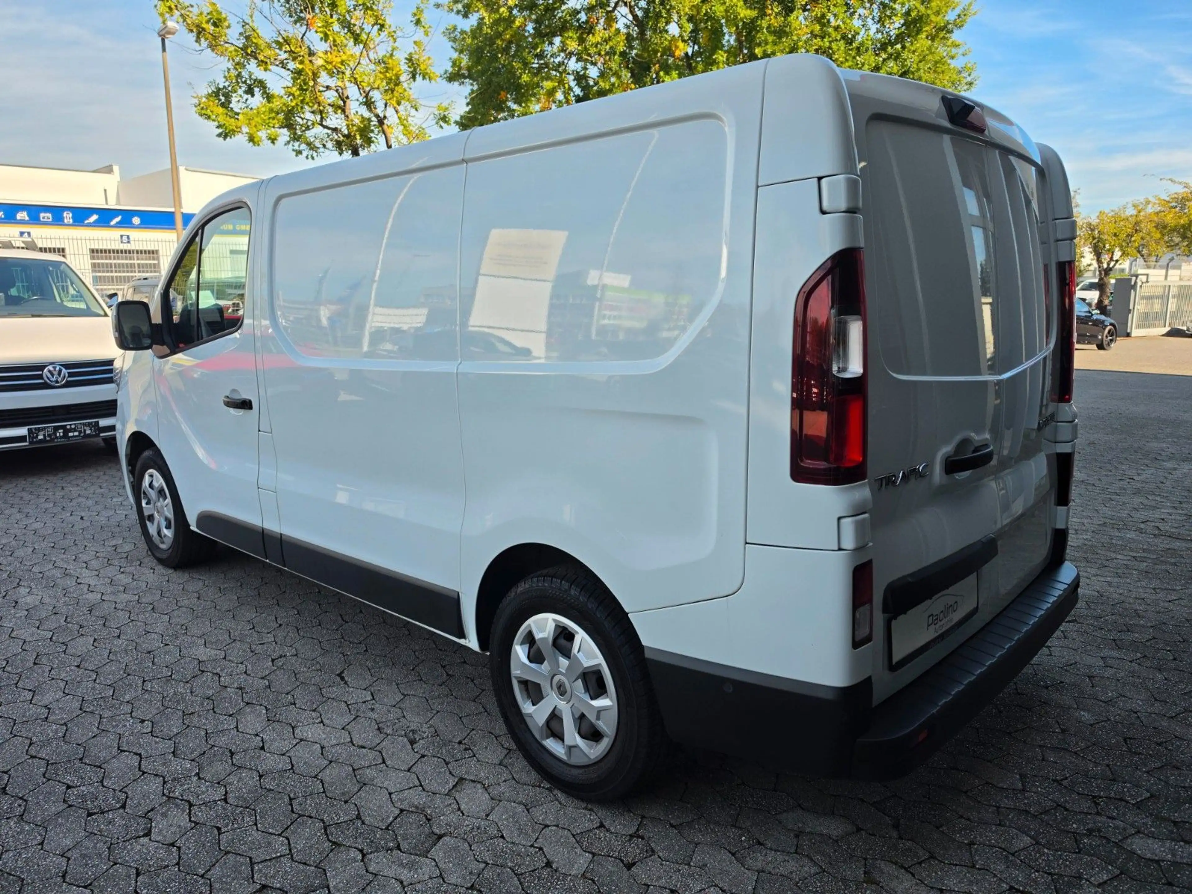 Renault Trafic Kasten L1H1 3,0t Komfort *Navi*Wenig KM* — photo 4