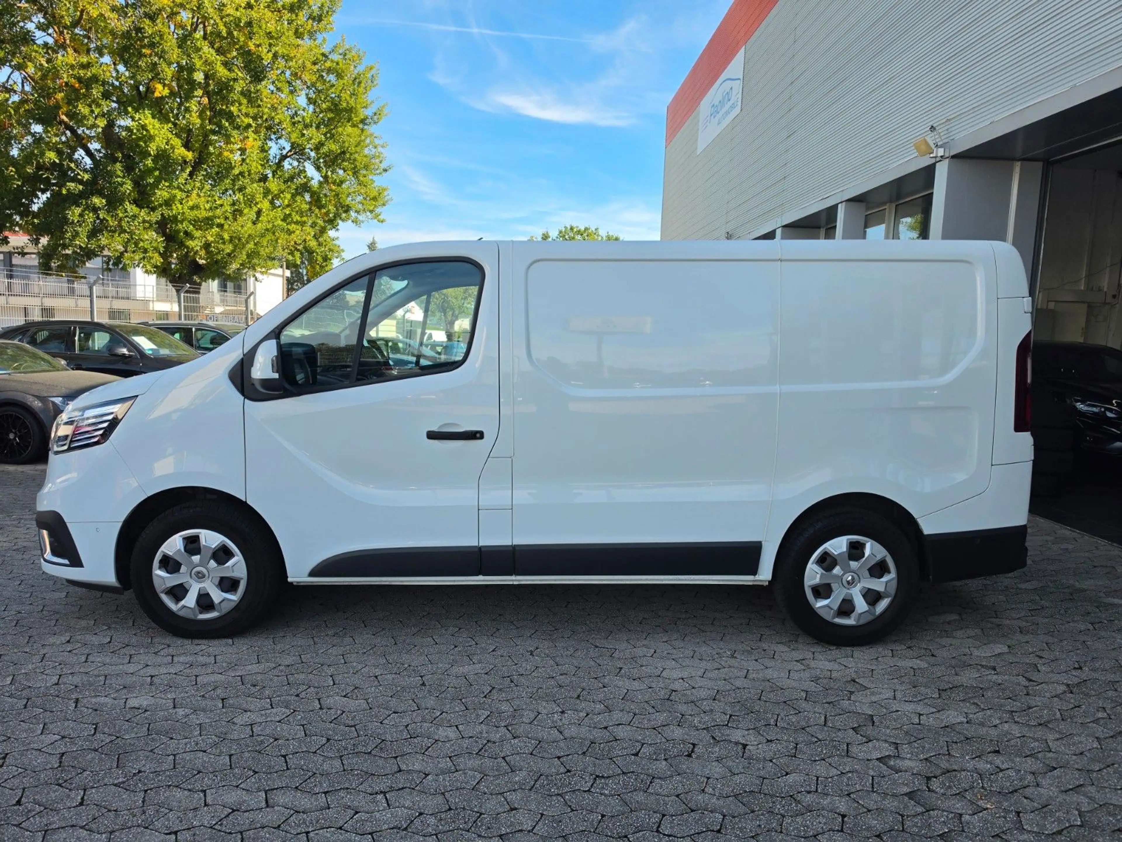 Renault Trafic Kasten L1H1 3,0t Komfort *Navi*Wenig KM* — photo 3