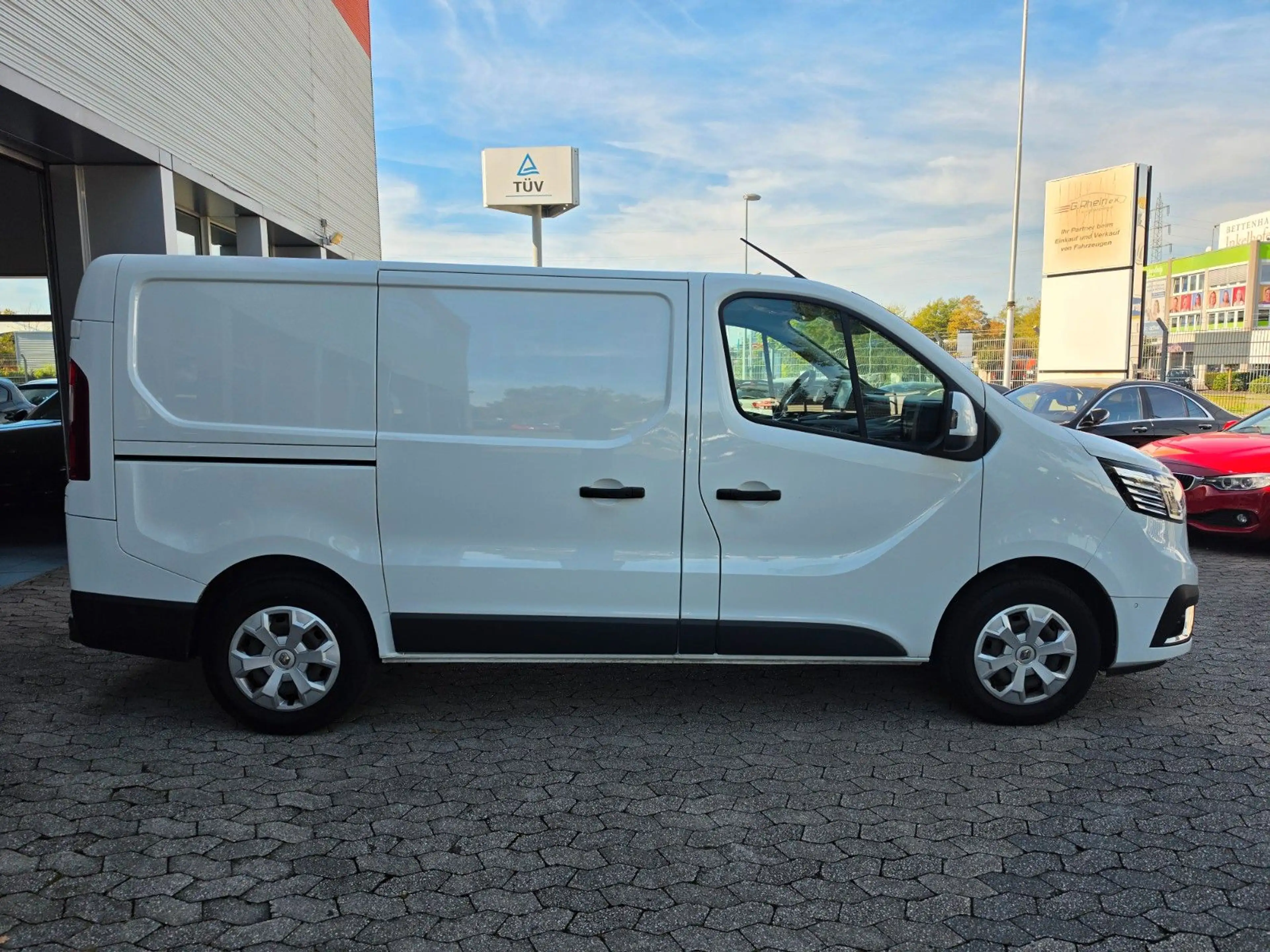 Renault Trafic Kasten L1H1 3,0t Komfort *Navi*Wenig KM* — photo 7