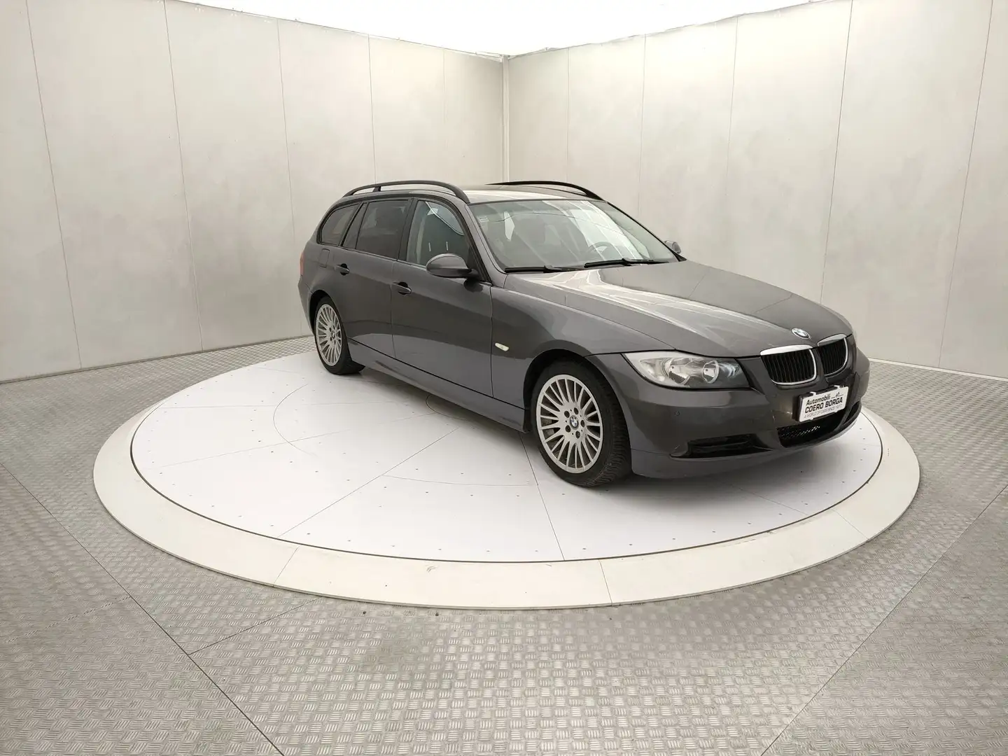 BMW 320 320d cat Touring Attiva - 1
