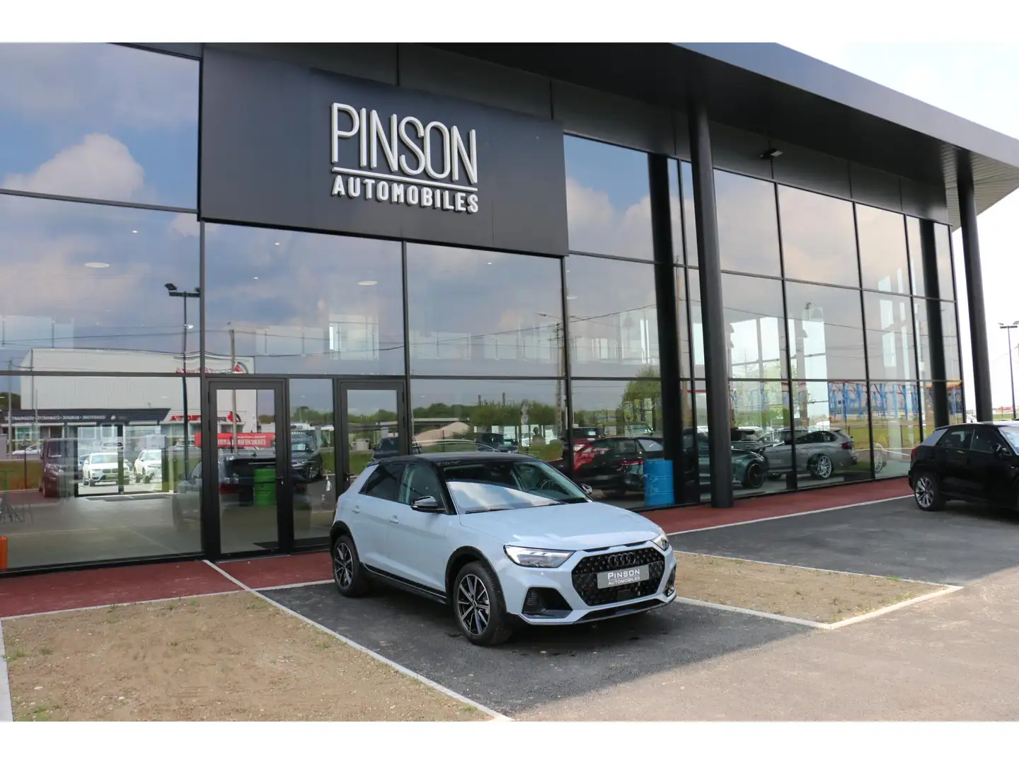 Audi A1 Citycarver 1.0 30 TFSI - 110 - BV S-Tronic  SPORTB Gris - 1