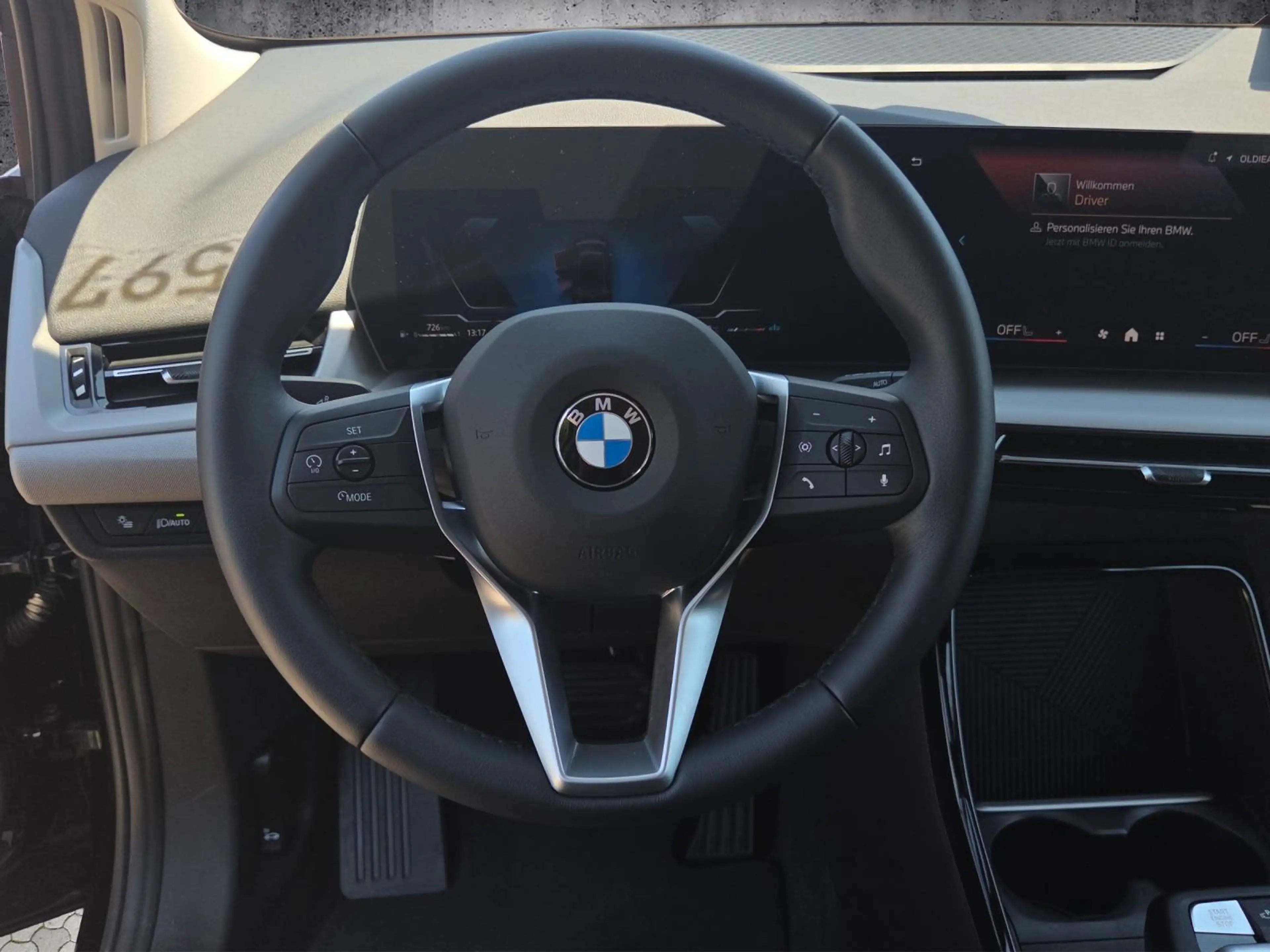 BMW 216 i Active Tourer — photo 12