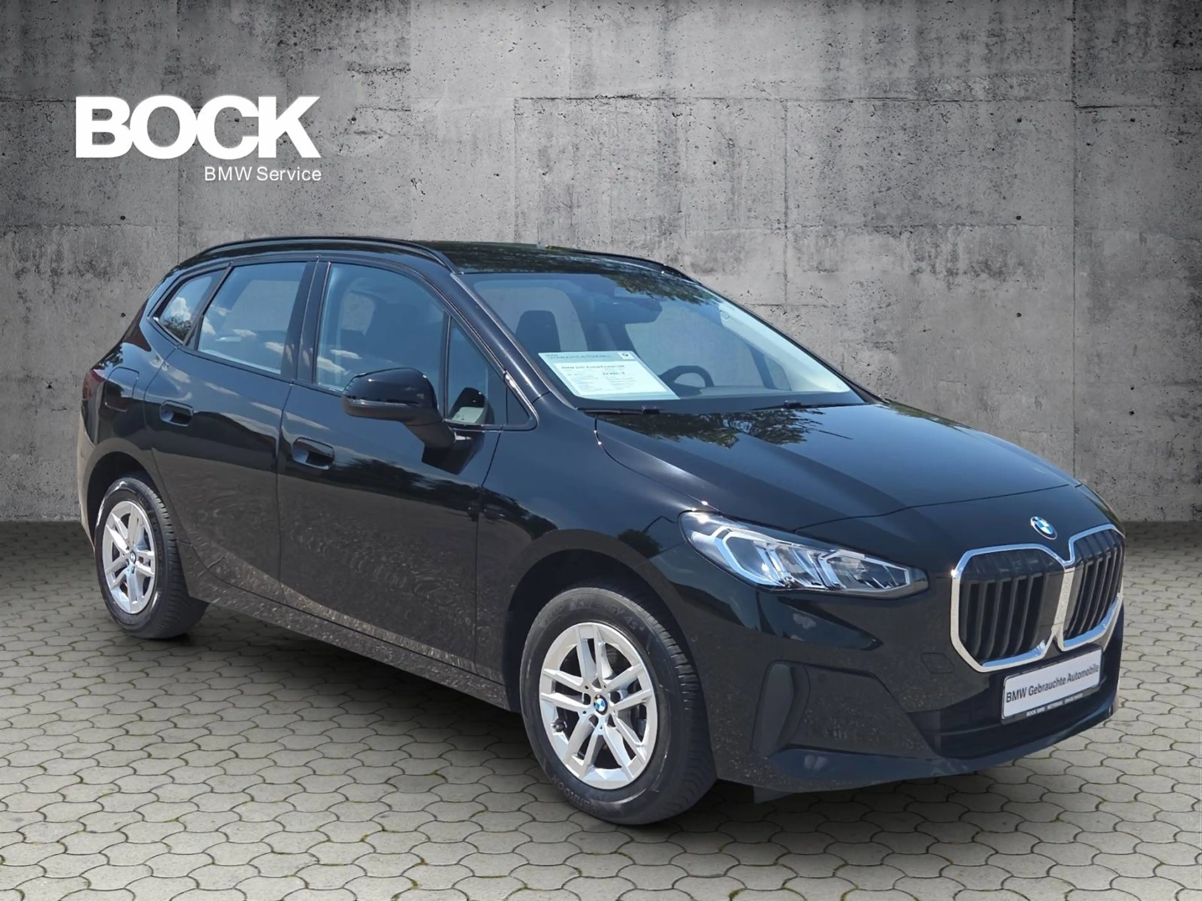 BMW 216 i Active Tourer — photo 8