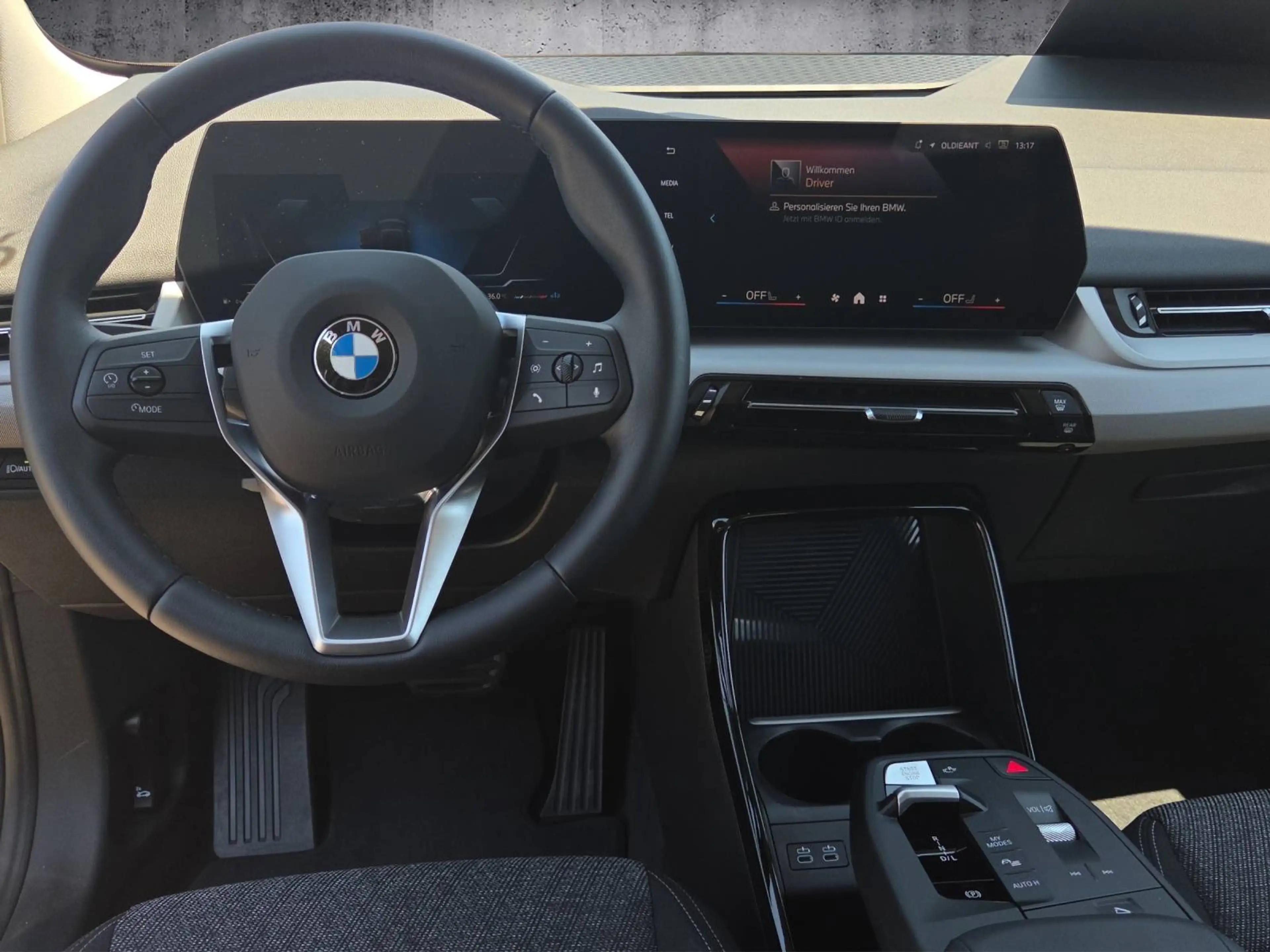 BMW 216 i Active Tourer — photo 10