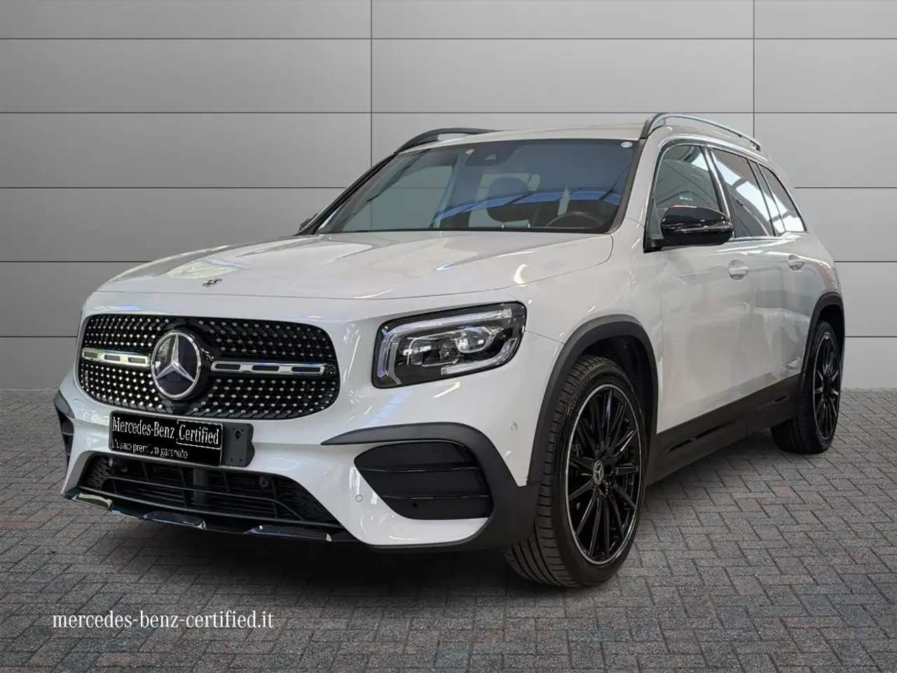 Mercedes-Benz GLB 200