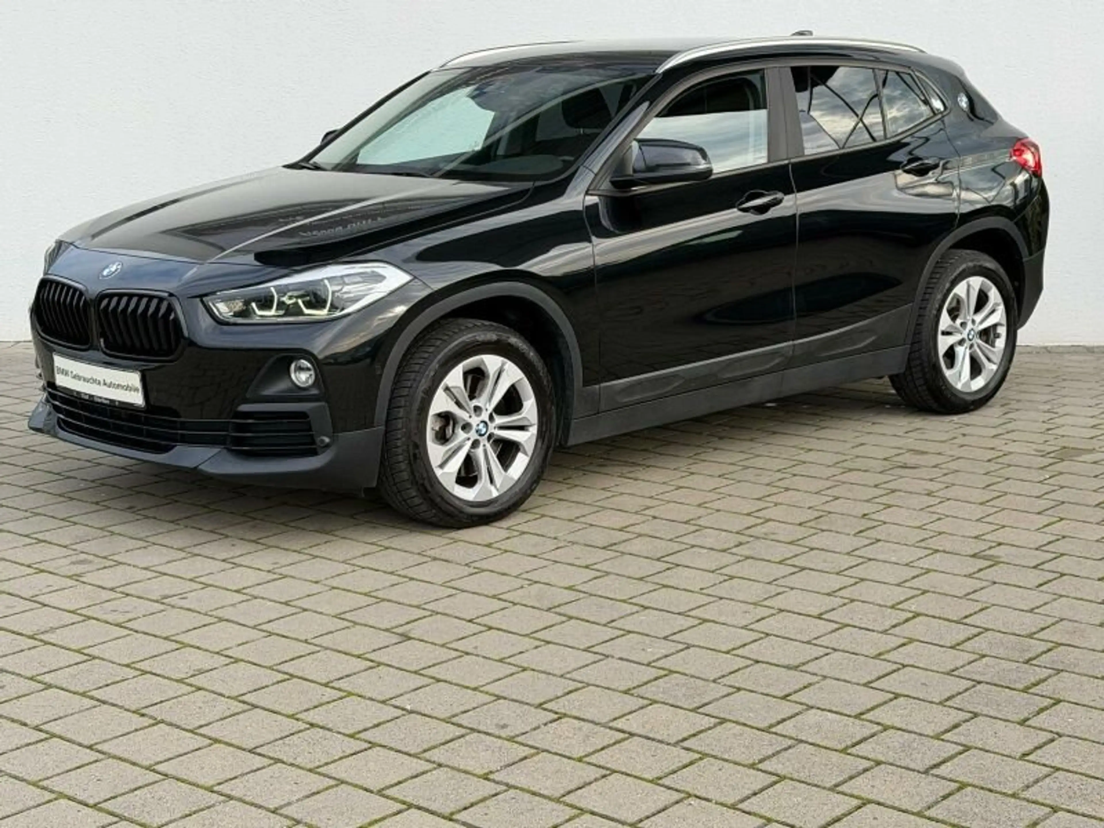 BMW X2 xDrive20d — photo 2