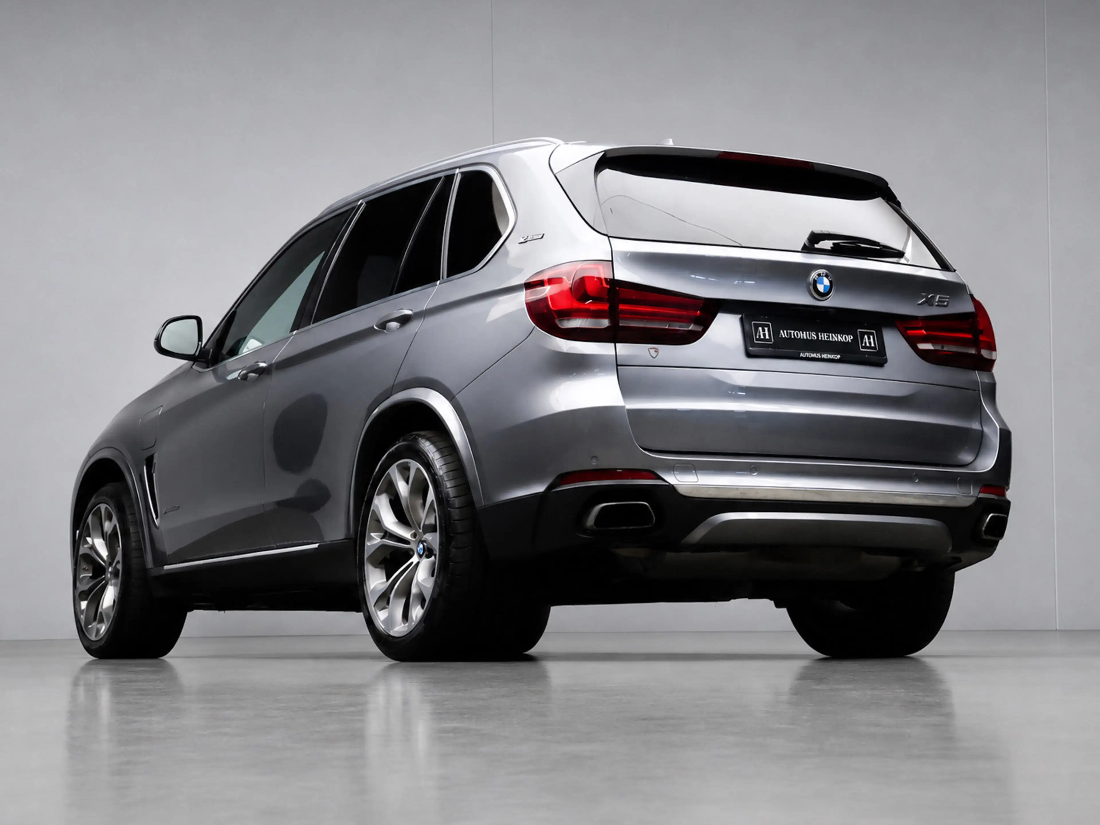 BMW X5 XDrive40e iPerformance High Executive (PANORAMADAK — photo 4