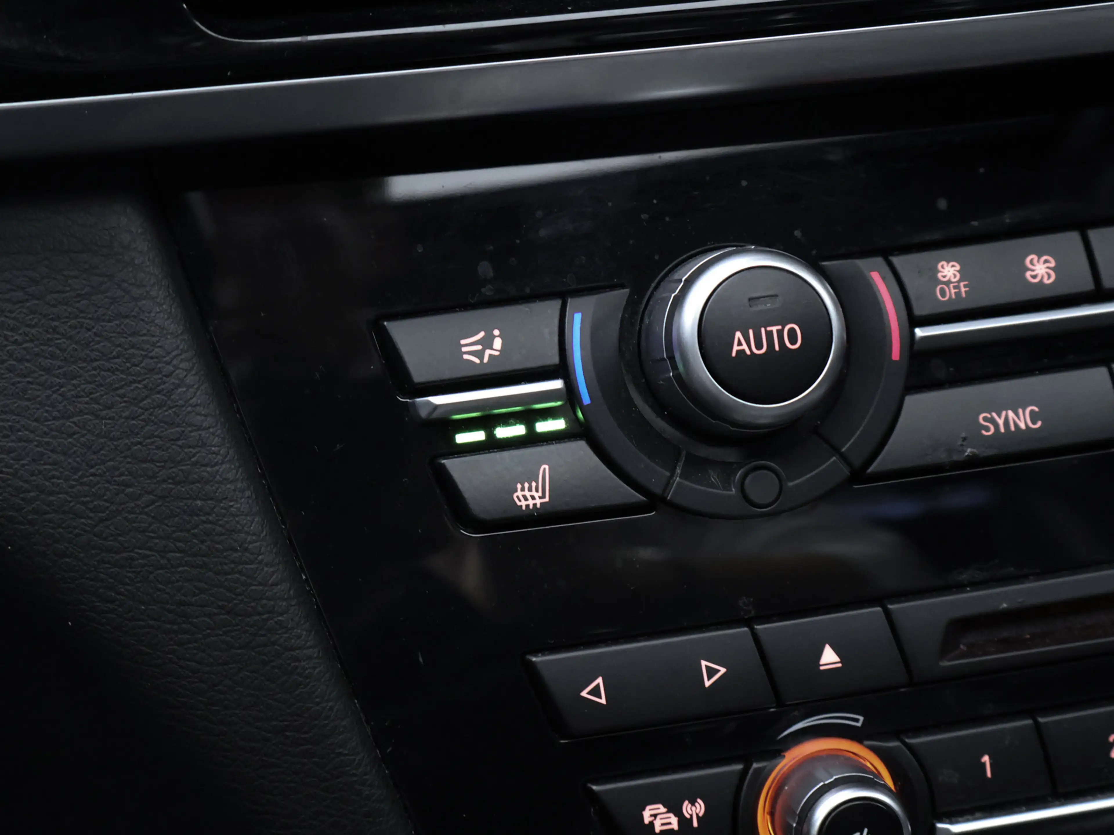 BMW X5 XDrive40e iPerformance High Executive (PANORAMADAK — photo 23