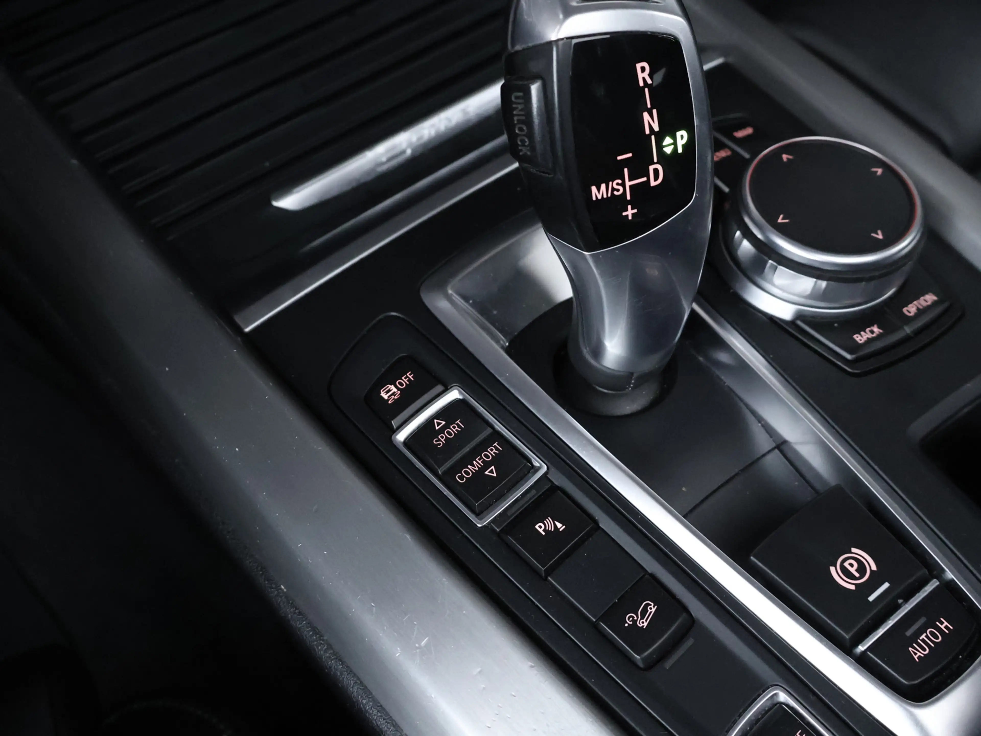 BMW X5 XDrive40e iPerformance High Executive (PANORAMADAK — photo 16