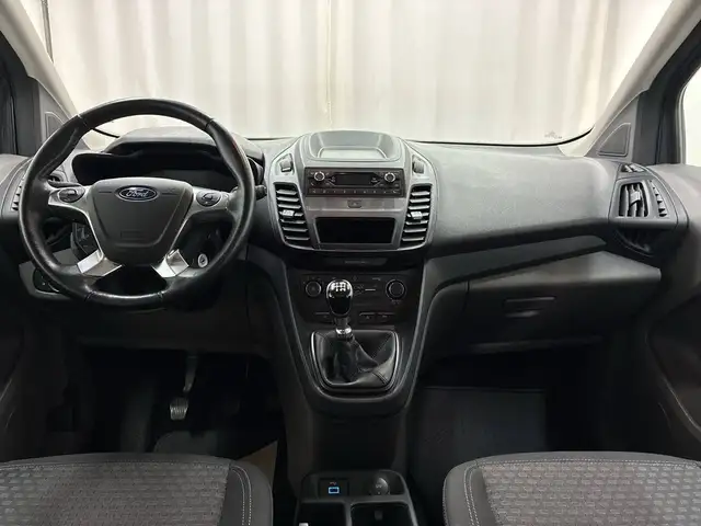 Ford Transit Connect view 12