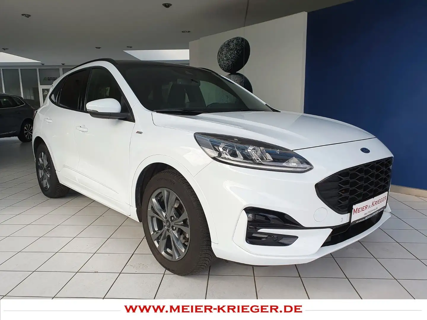 Ford Kuga ST-Line Aut/Panorama/Kamera/AHK Blanc - 1