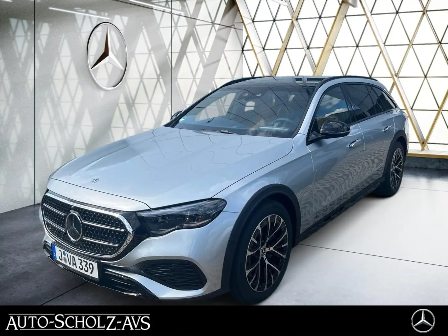 Mercedes-Benz E 450 d 4MATIC T-Modell All-Terrain Avantgarde * Silber - 1