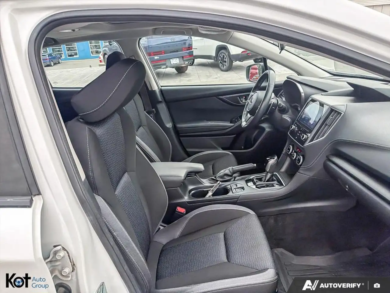 Subaru Impreza снимка Subaru Impreza