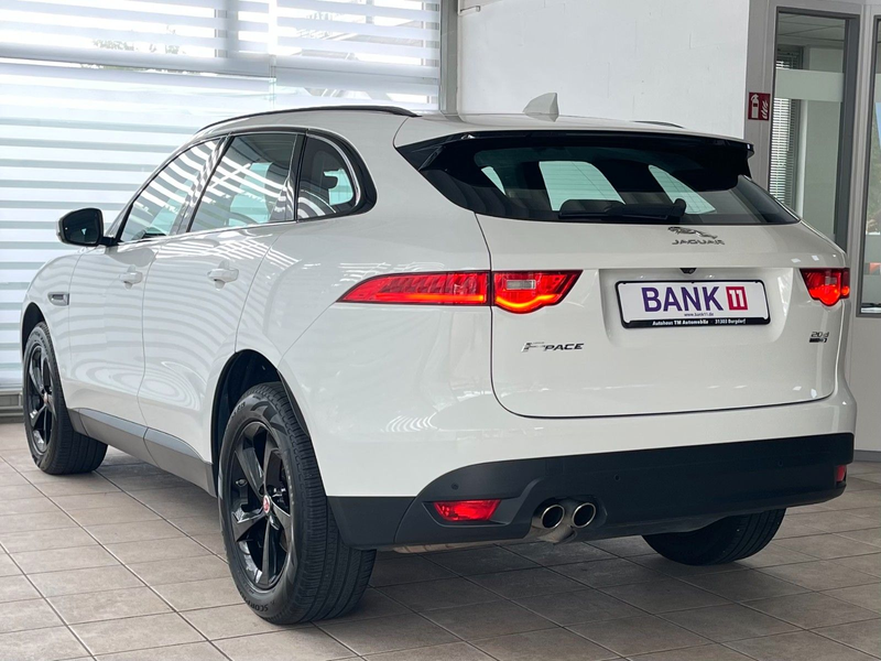 Jaguar F-Pace F-PACE Prestige AWD KAMERA LEDER DA — photo 4