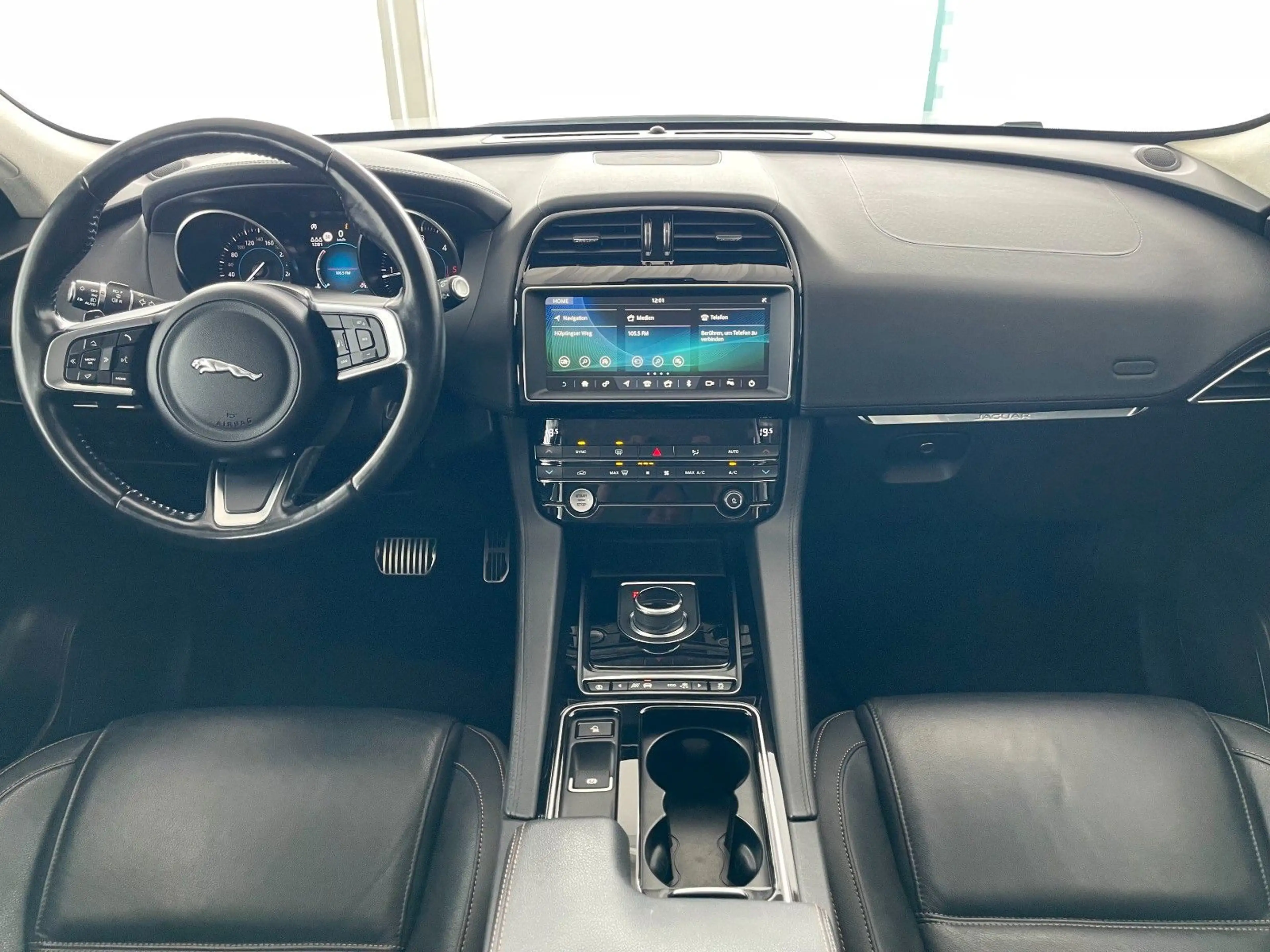 Jaguar F-Pace F-PACE Prestige AWD KAMERA LEDER DA — photo 10