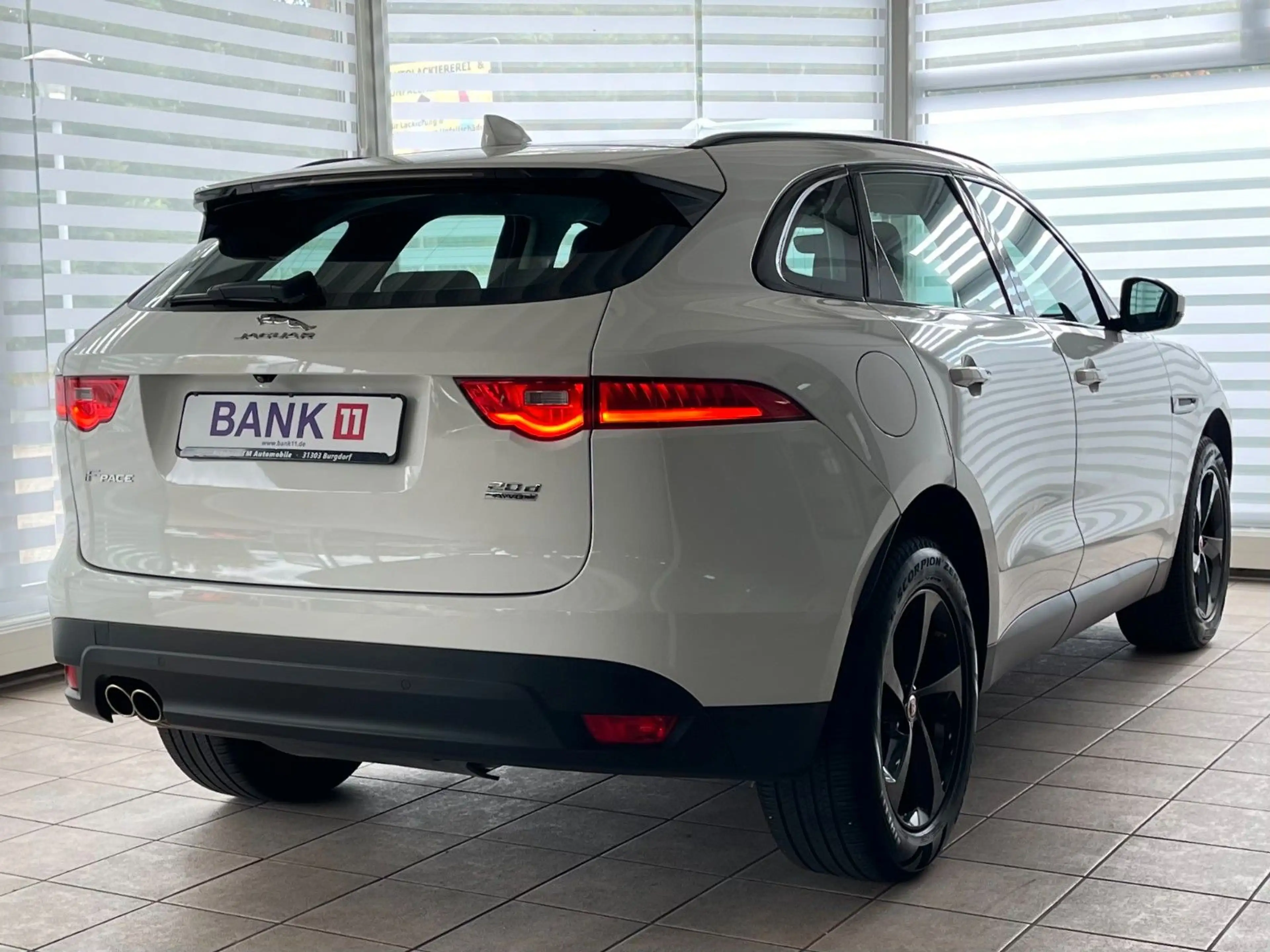 Jaguar F-Pace F-PACE Prestige AWD KAMERA LEDER DA — photo 3