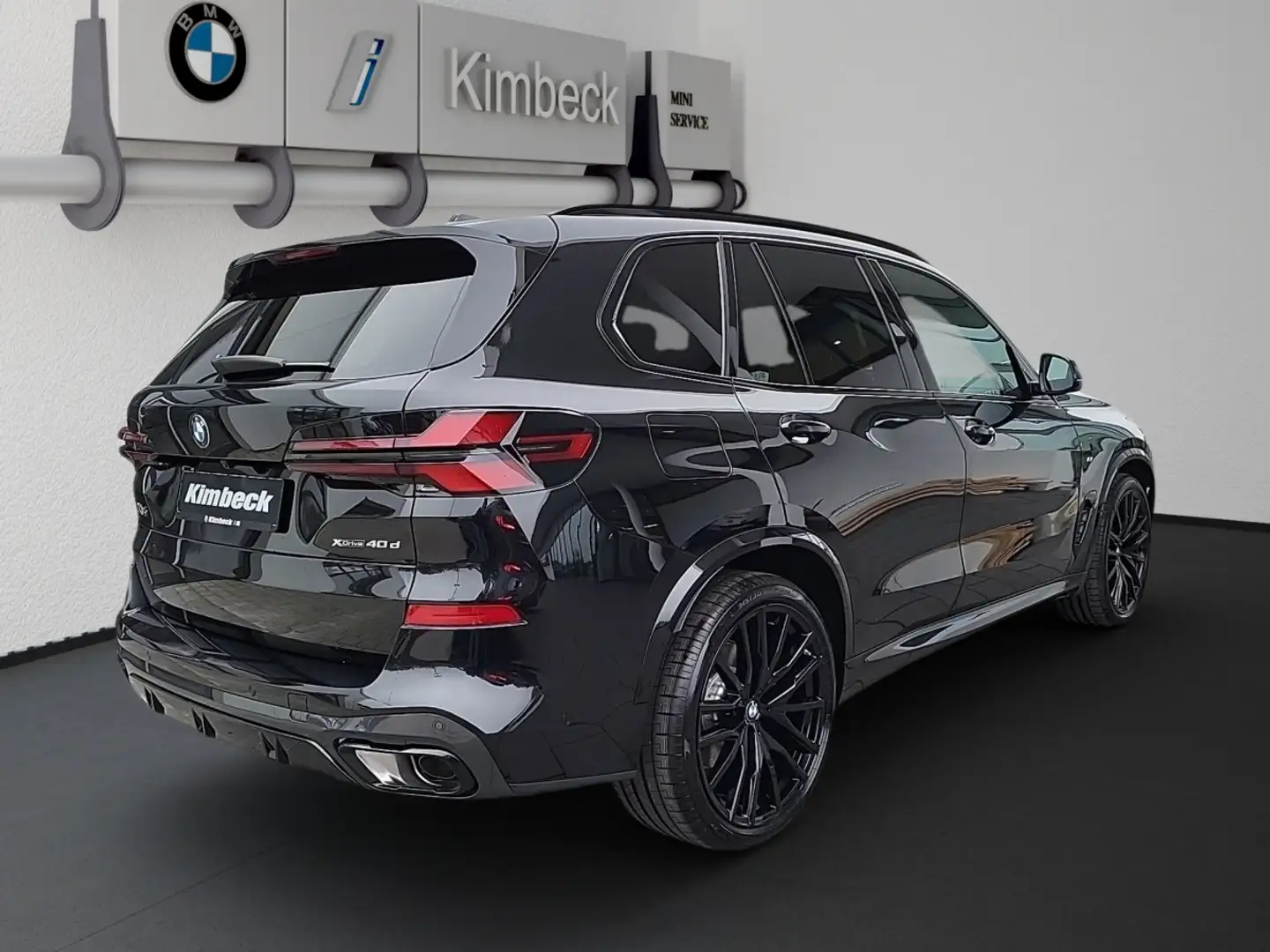 BMW X5 xDrive40d M SPORT Sitzbelüft AHK HeadUp Pano Černá - 2