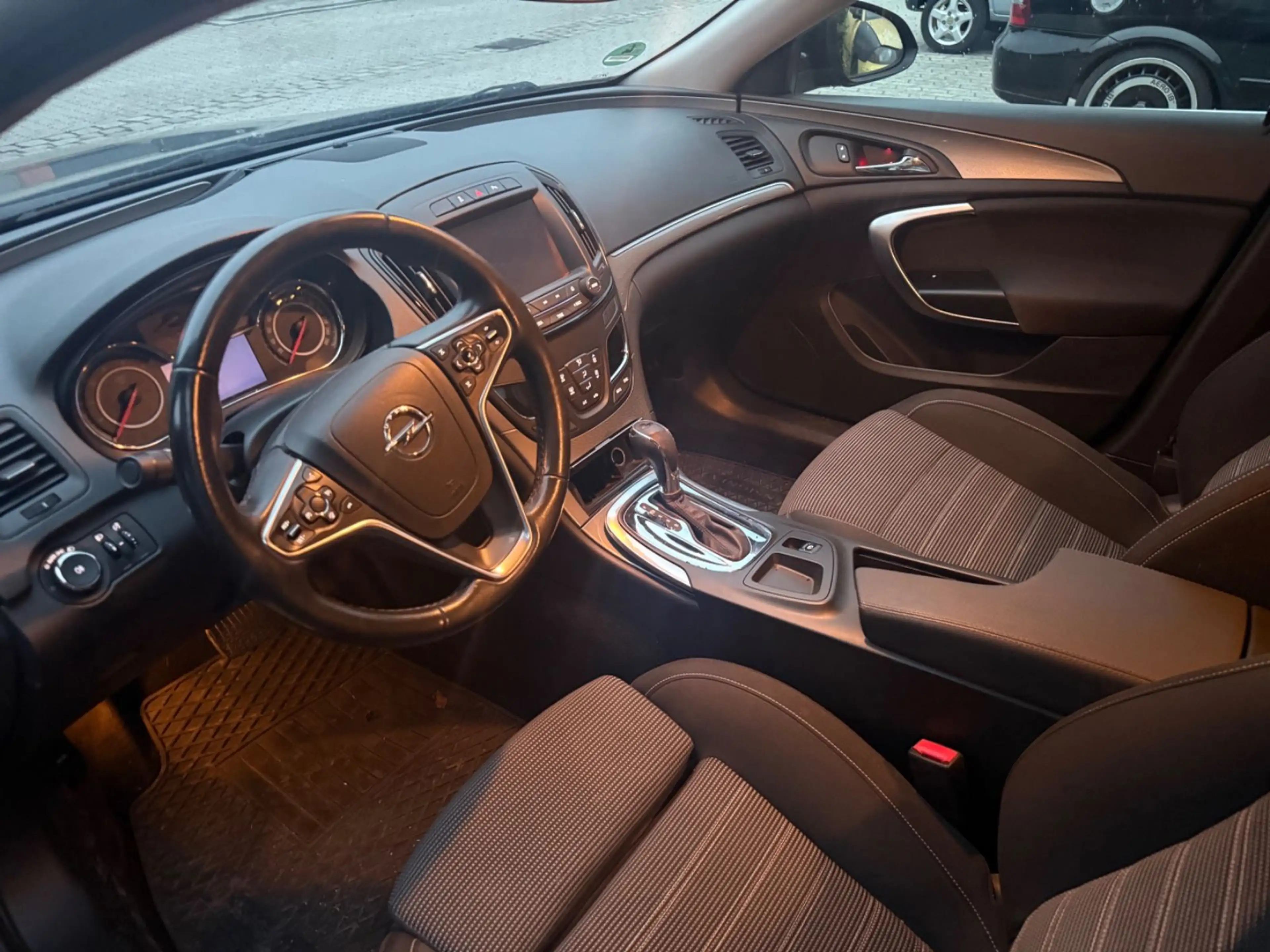 Opel Insignia A Lim. Edition*Automatik*TÜV-NEU* — photo 6