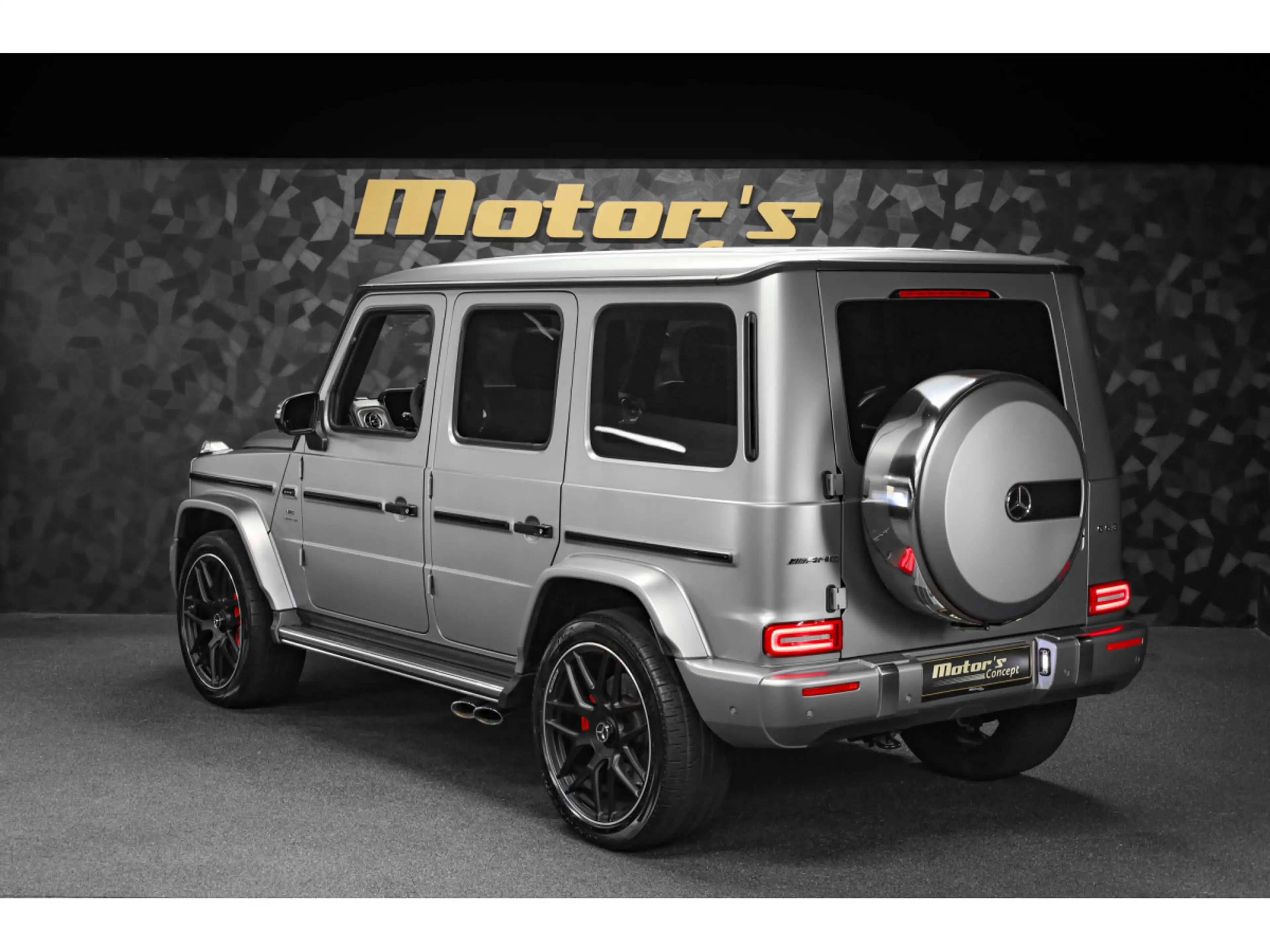 Mercedes-Benz G 63 AMG V8 Bi-Turbo - Platinium Magno G MANUFAKTUR — photo 7