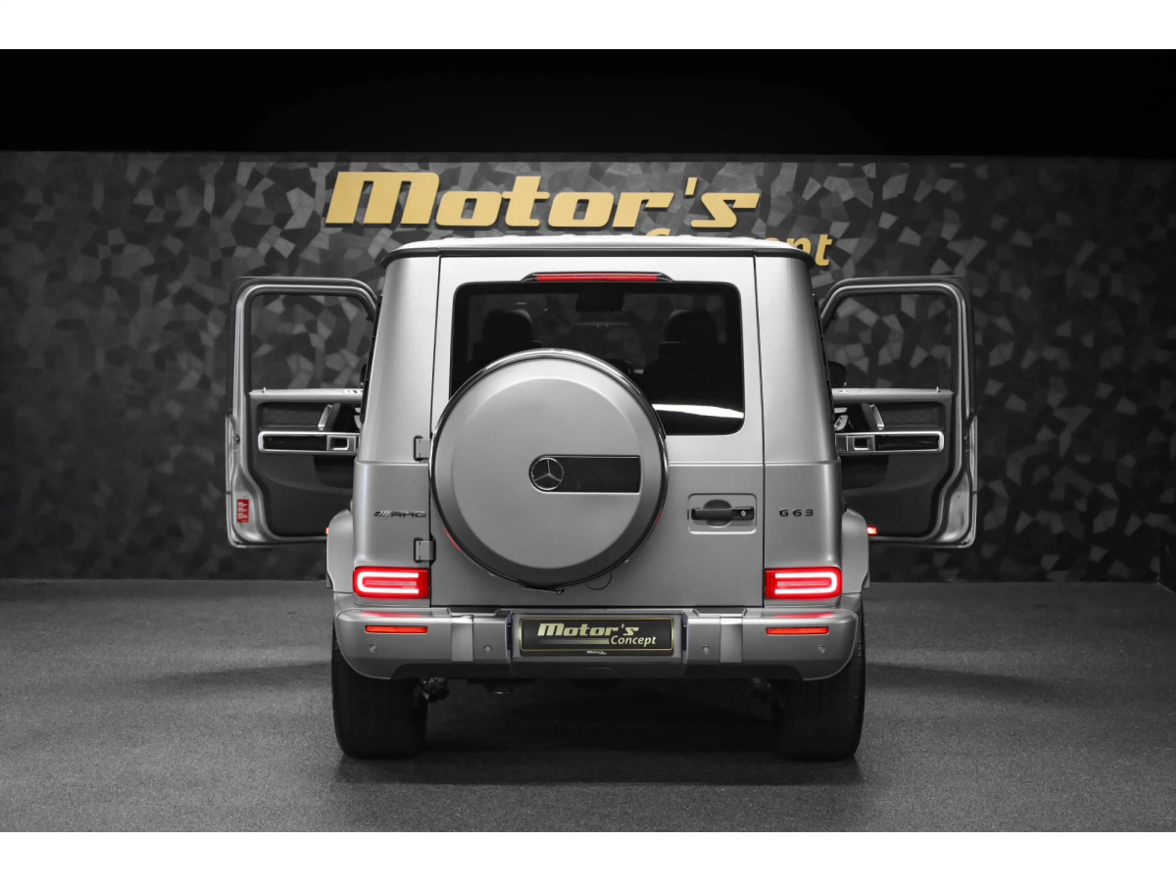 Mercedes-Benz G 63 AMG V8 Bi-Turbo - Platinium Magno G MANUFAKTUR — photo 5