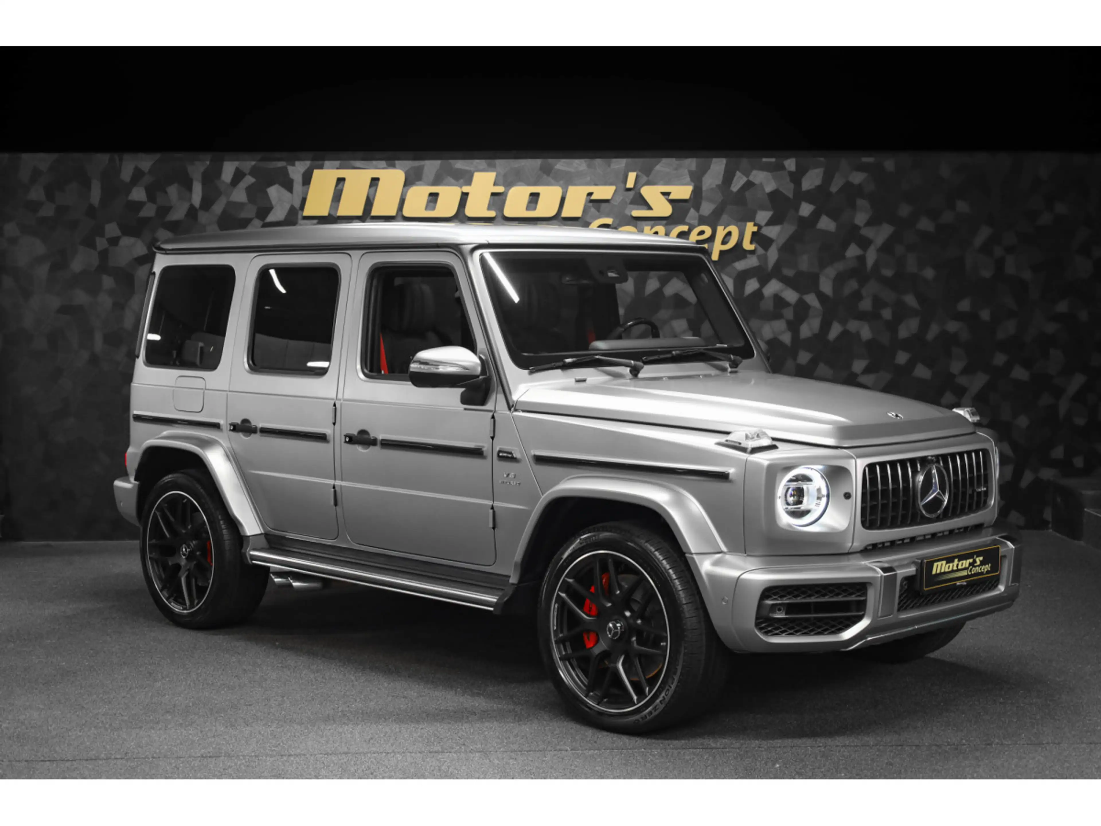 Mercedes-Benz G 63 AMG V8 Bi-Turbo - Platinium Magno G MANUFAKTUR — photo 6