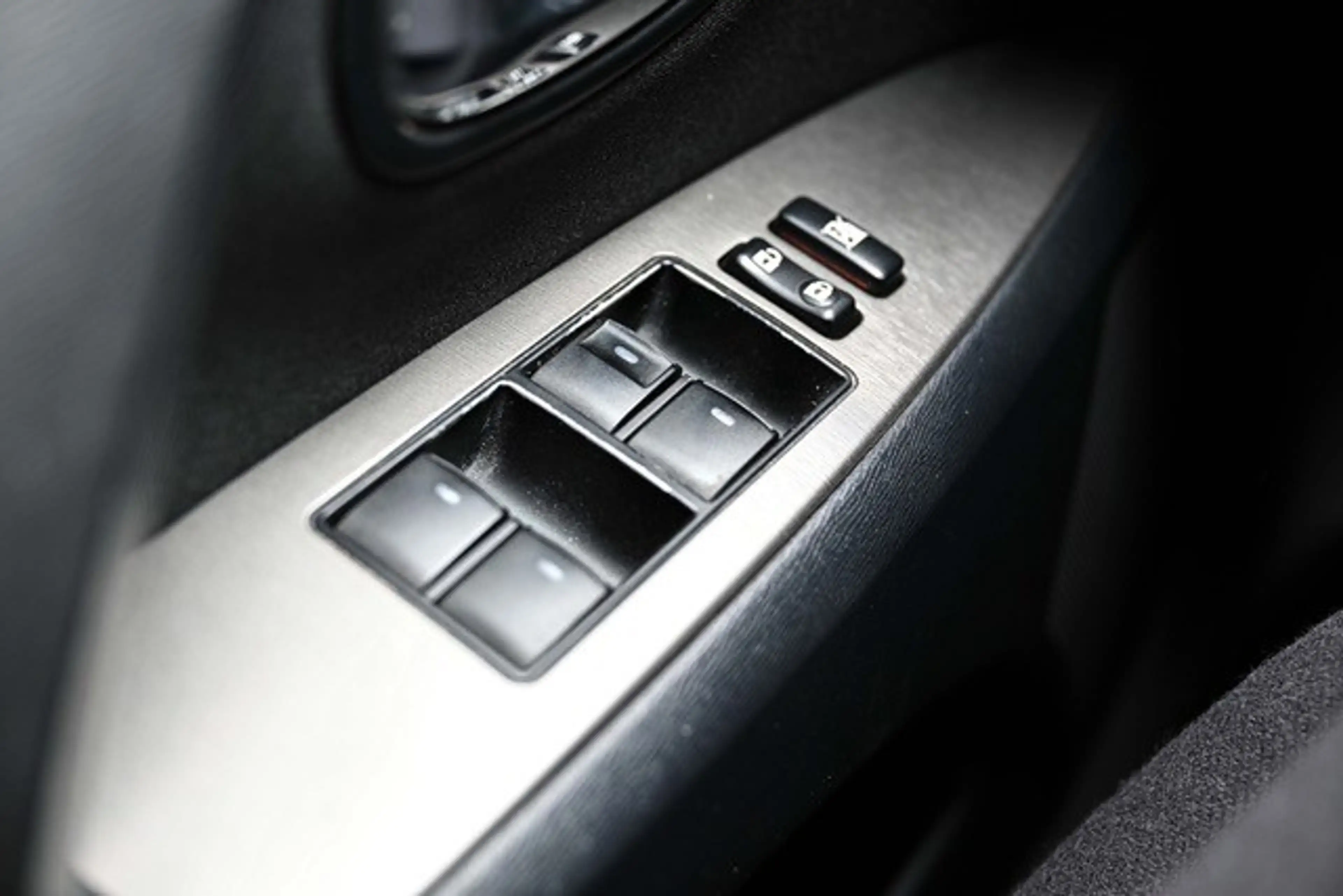Toyota Avensis Avensis 1.8i Sol — photo 11