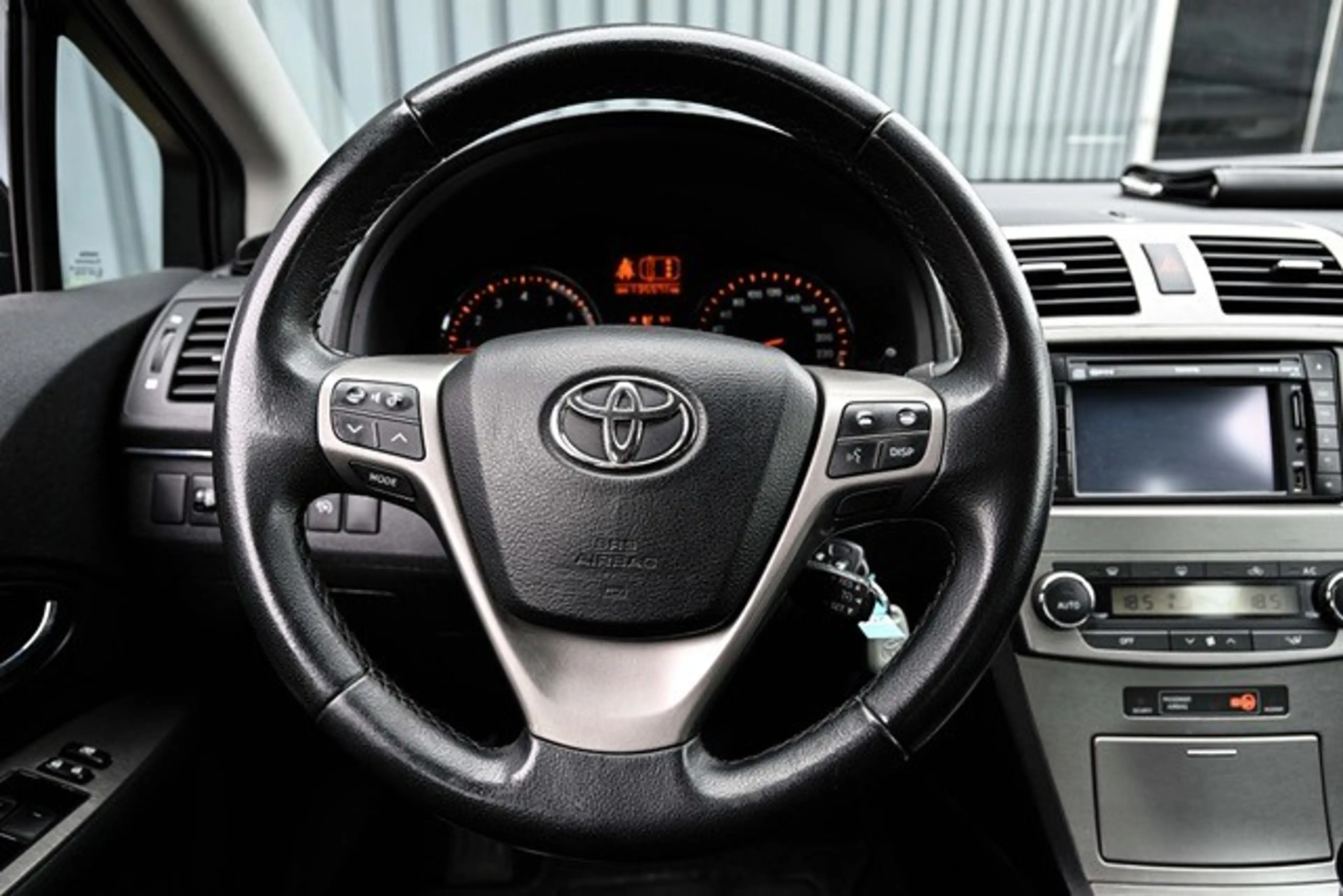 Toyota Avensis Avensis 1.8i Sol — photo 14
