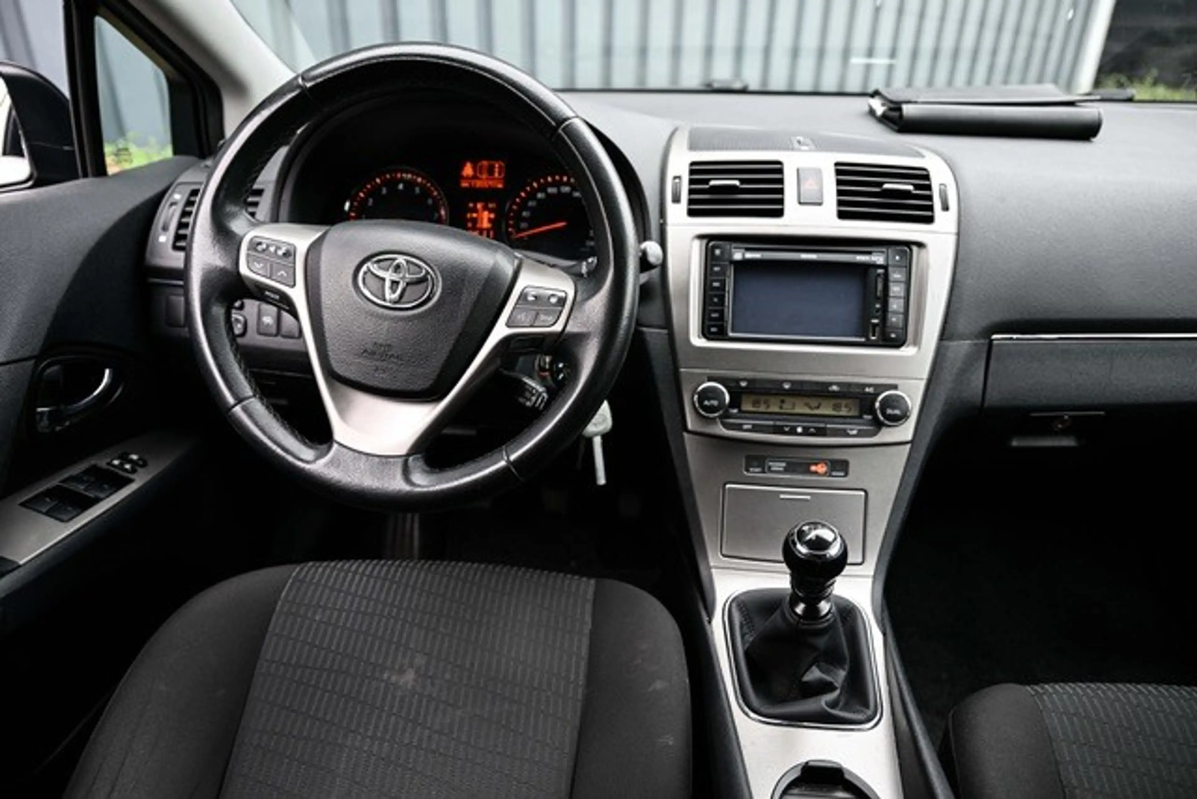 Toyota Avensis Avensis 1.8i Sol — photo 9