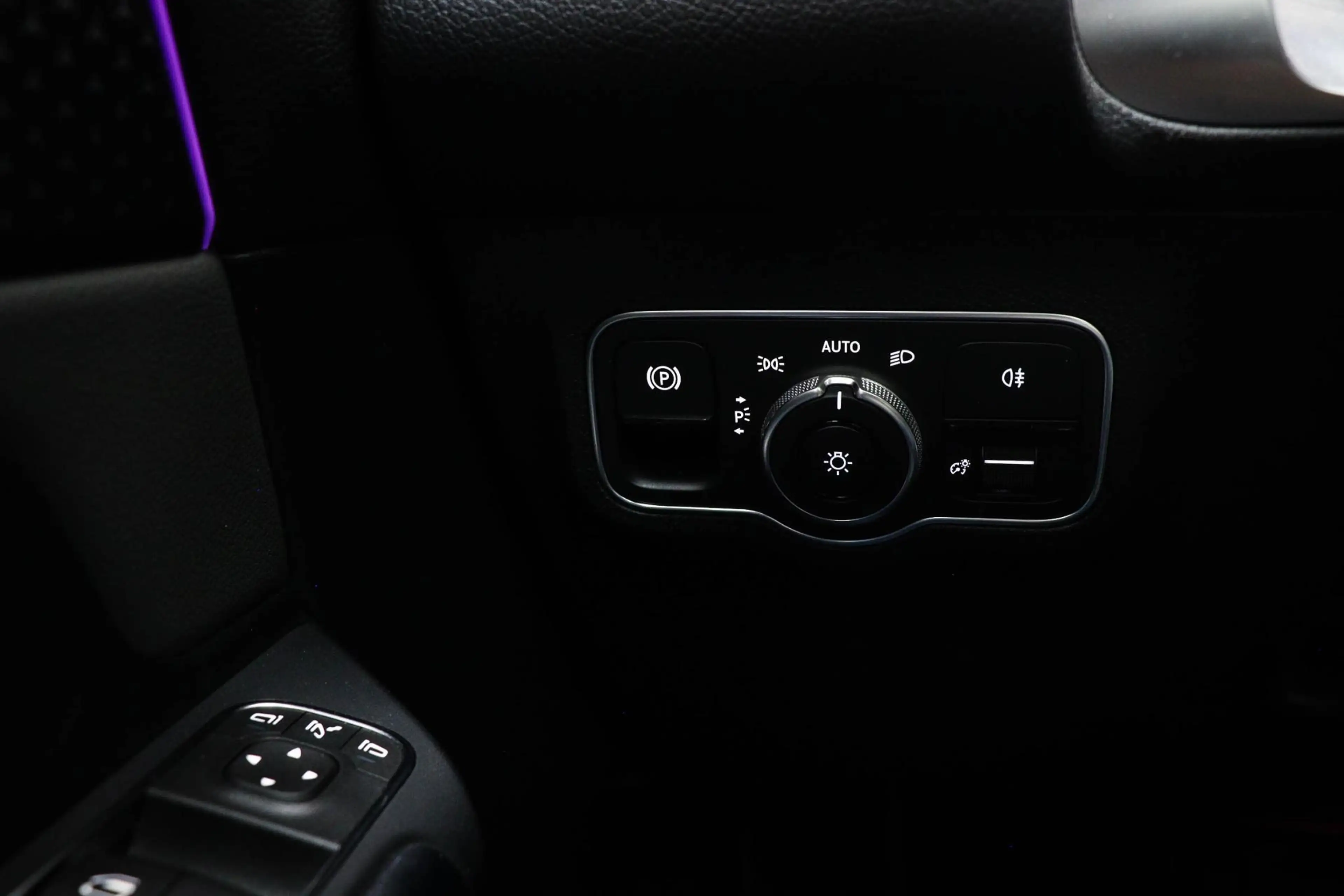 Mercedes-Benz EQB 250 250+ Electric Art 71 kWh | 7 PERSOONS | PANORAMADA — photo 34