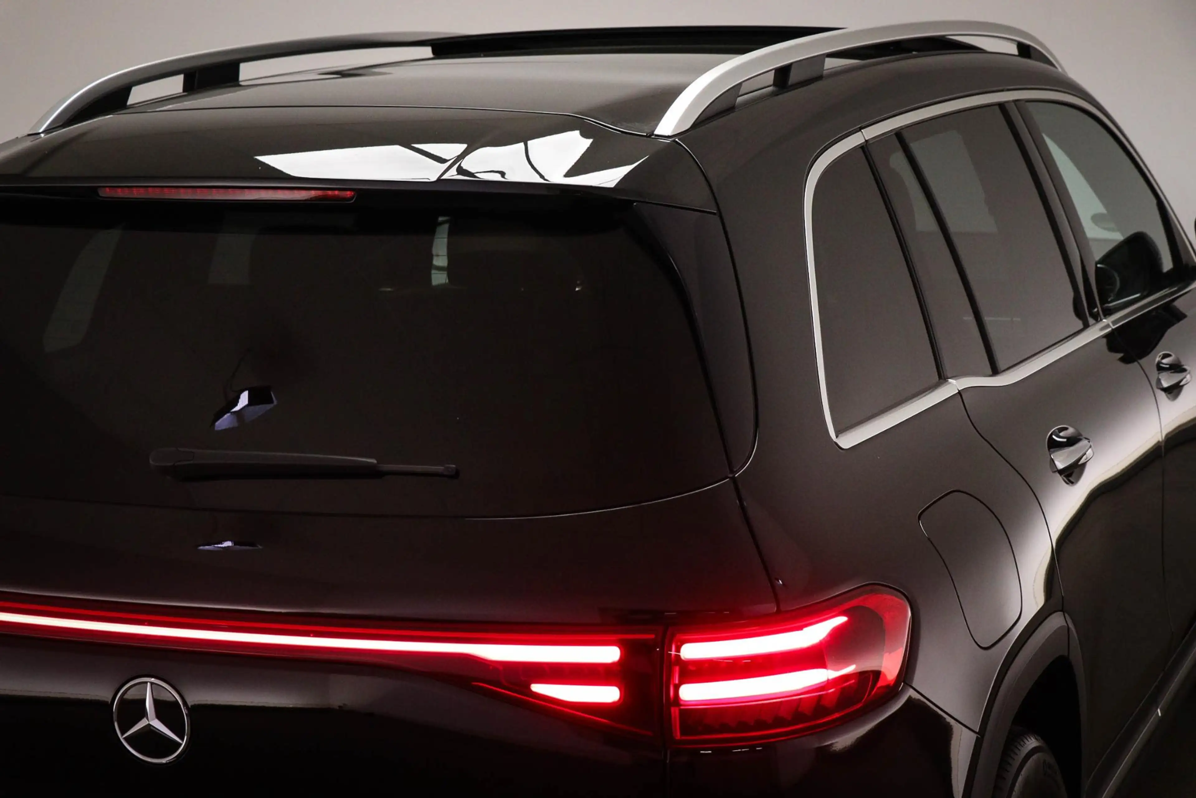 Mercedes-Benz EQB 250 250+ Electric Art 71 kWh | 7 PERSOONS | PANORAMADA — photo 27