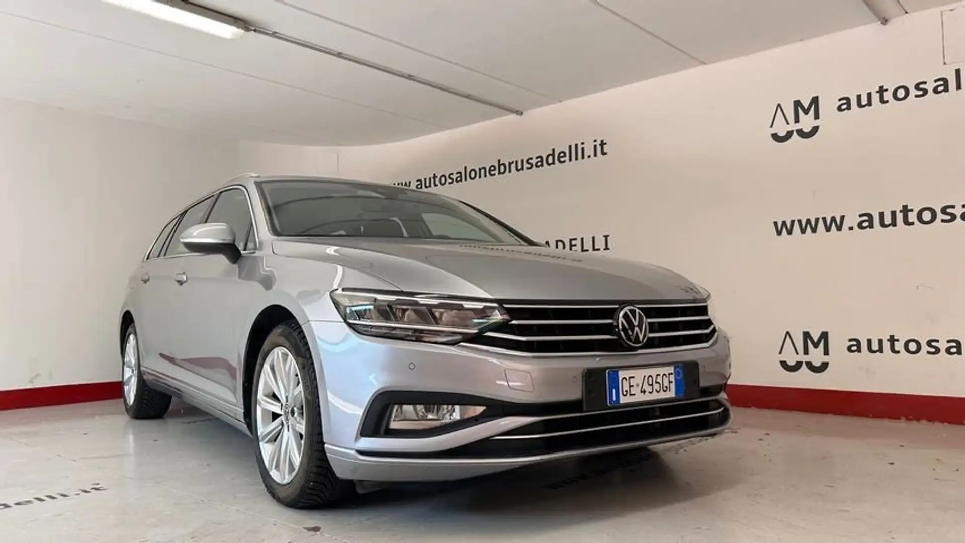 Volkswagen Passat Variant Variant 2.0 TDI SCR EVO DSG Business BMT Grigio - 1