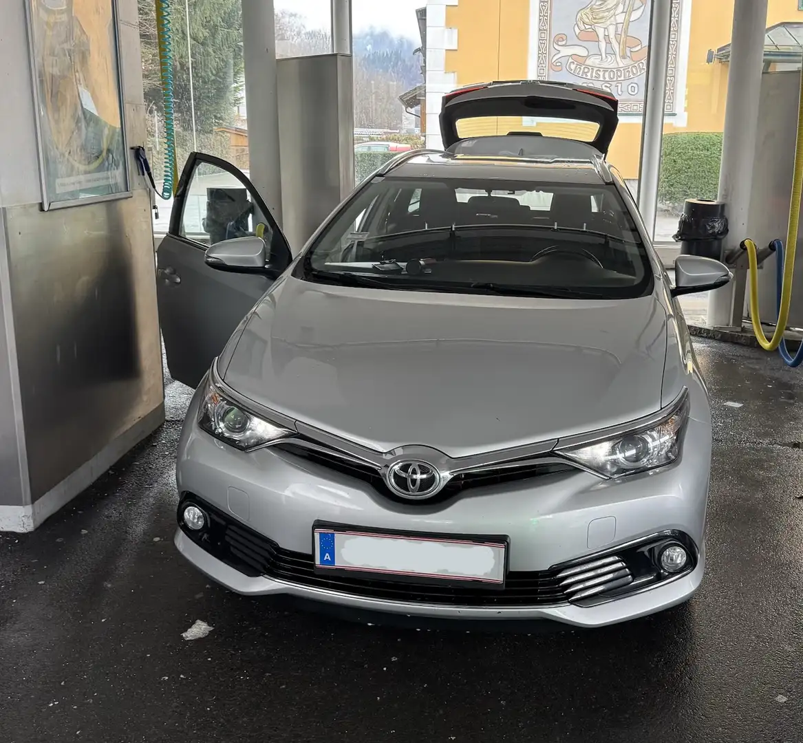 Toyota Auris TS 1,6 D-4D Active - 1
