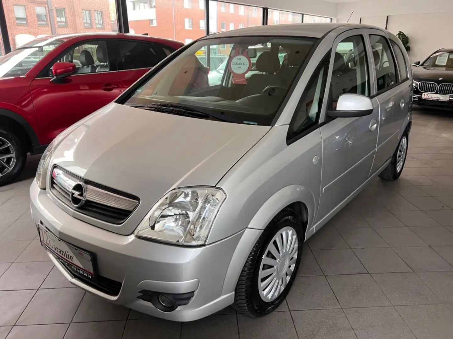 Opel Meriva 1.6 Edition ~Automatik~MultiLenkrad~PDC~ Silber - 2