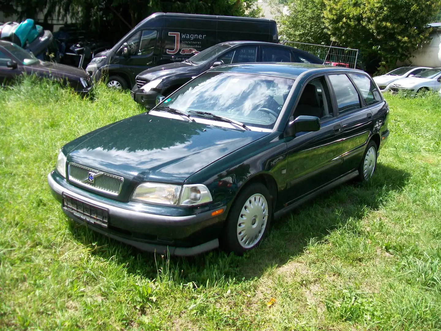 Volvo V40 Volvo V40*Kombi*Klimaanlage* Scheckhepftgepflegt! Grün - 2