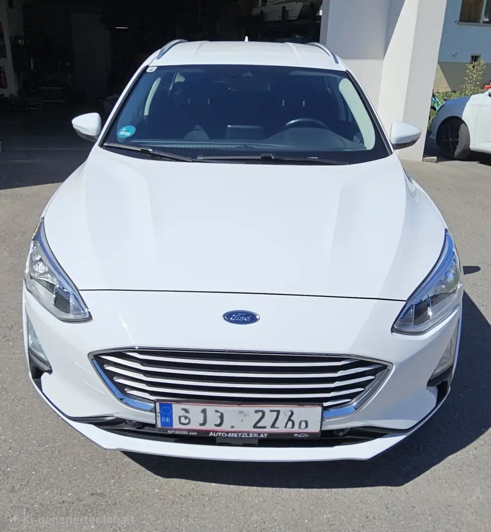 Ford Focus Traveller 1,0 EcoBoost Titanium Weiß - 2