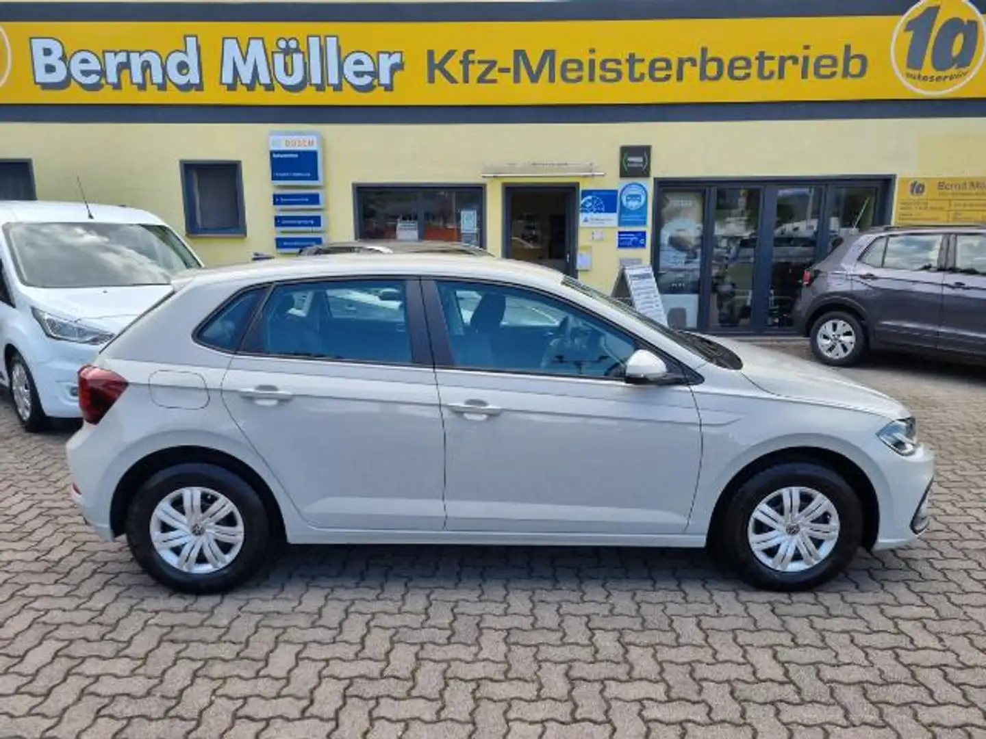 Volkswagen Polo 1.0 Klima APP-Connect PDC 4J. Garantie -NEU! Grau - 1