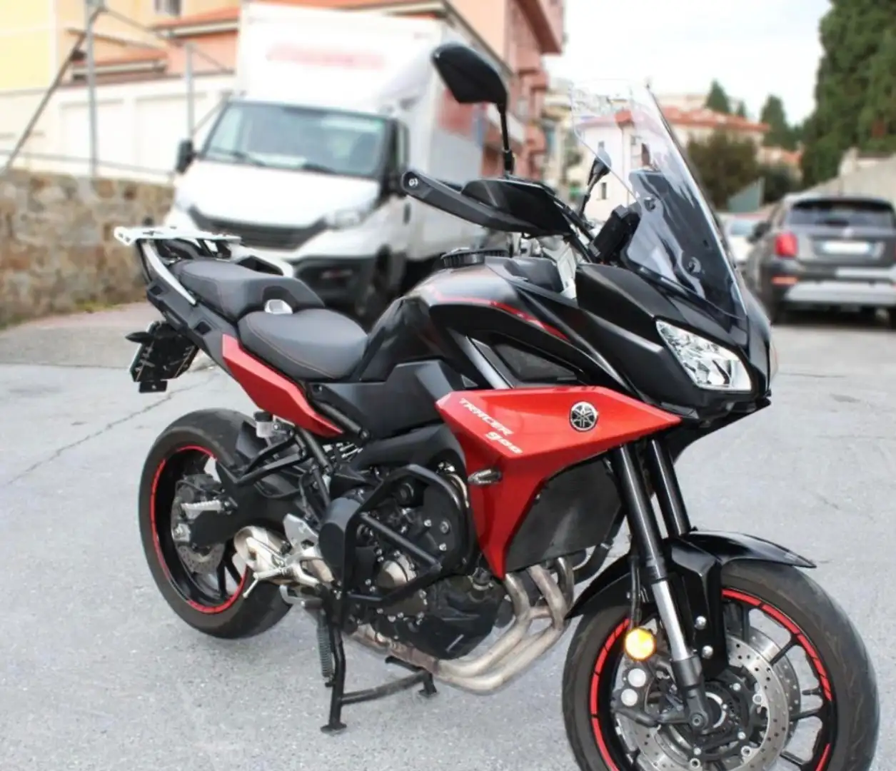 Yamaha Tracer 900 Rojo - 1