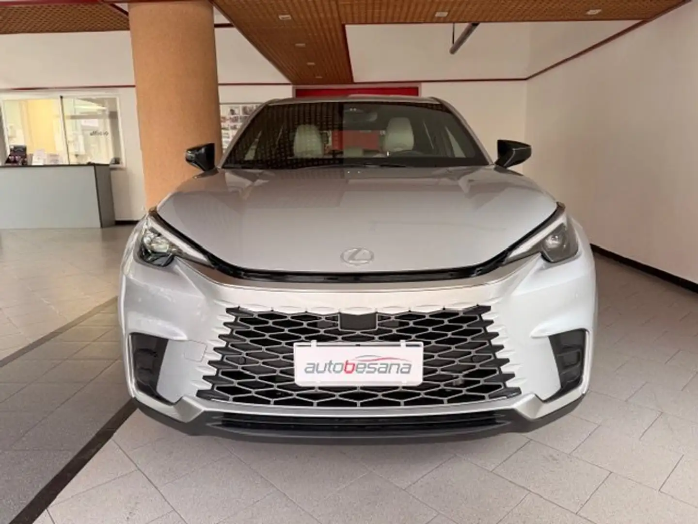 Lexus LBX 1.5 hybrid Elegant 2wd Argento - 2