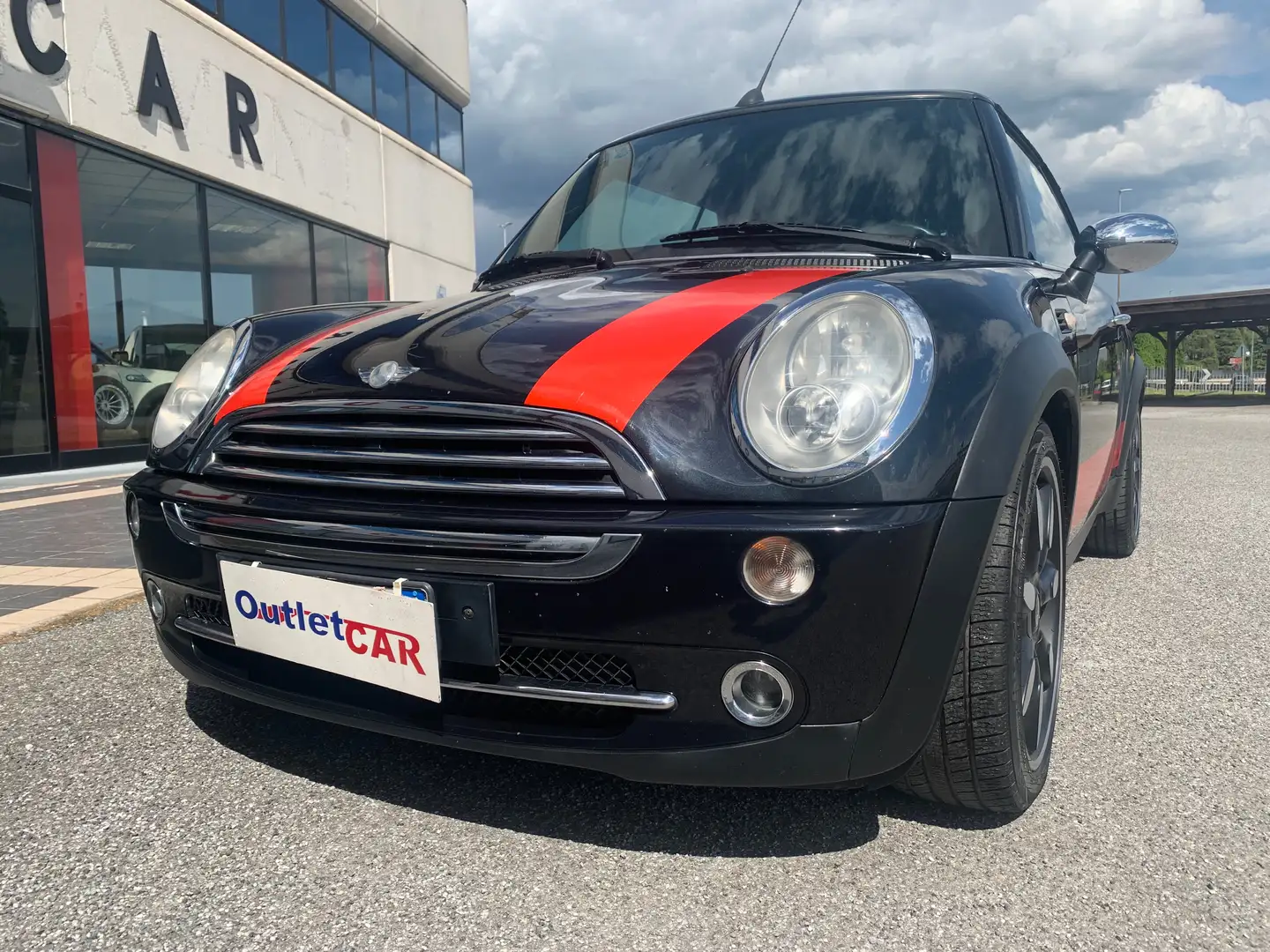 MINI One Cabrio Mini Cabrio 1.6 One Sidewalk Zwart - 2