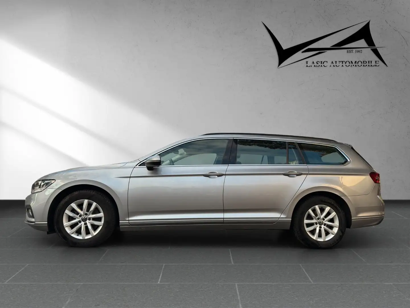 Volkswagen Passat Variant Business 2.0 TDI DSG Argent - 2